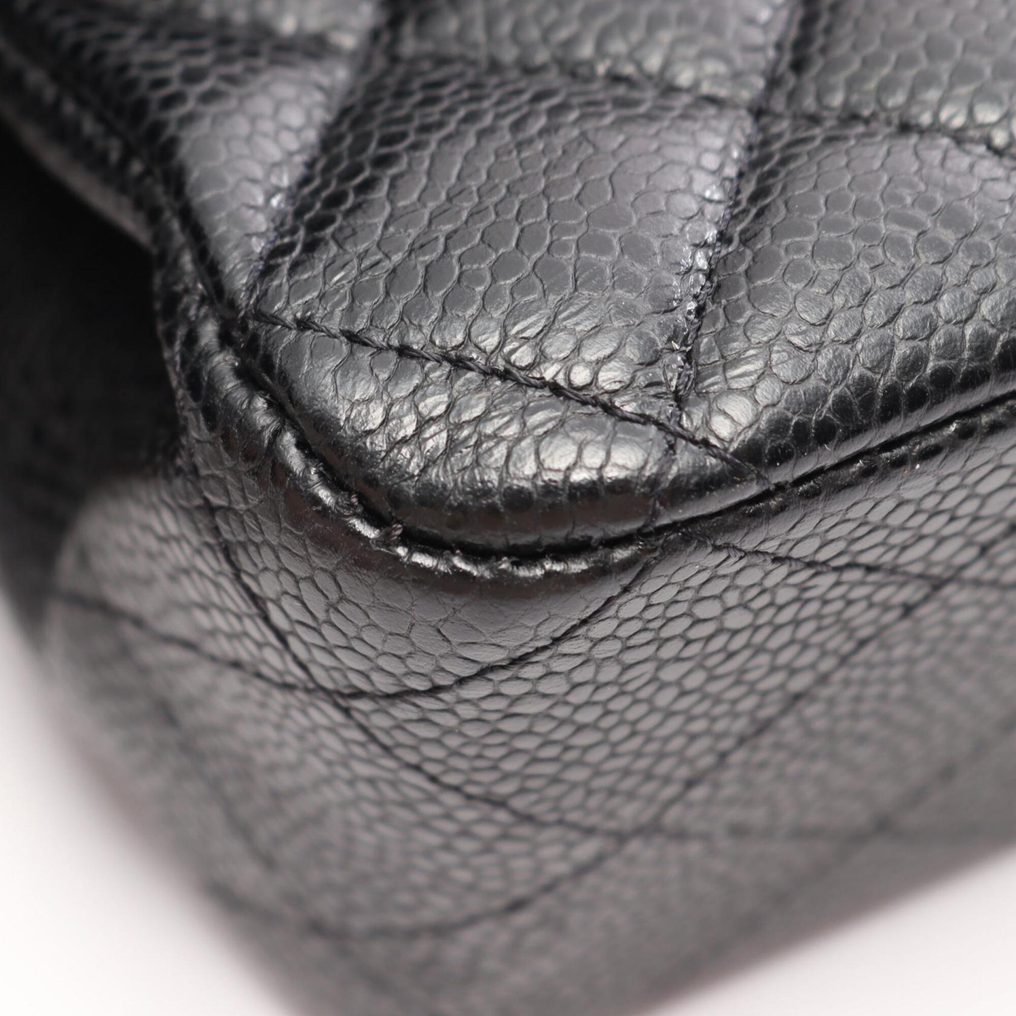 Chanel Black Grained Calfskin Handbag Shoulder Bag (Pre-Owned)