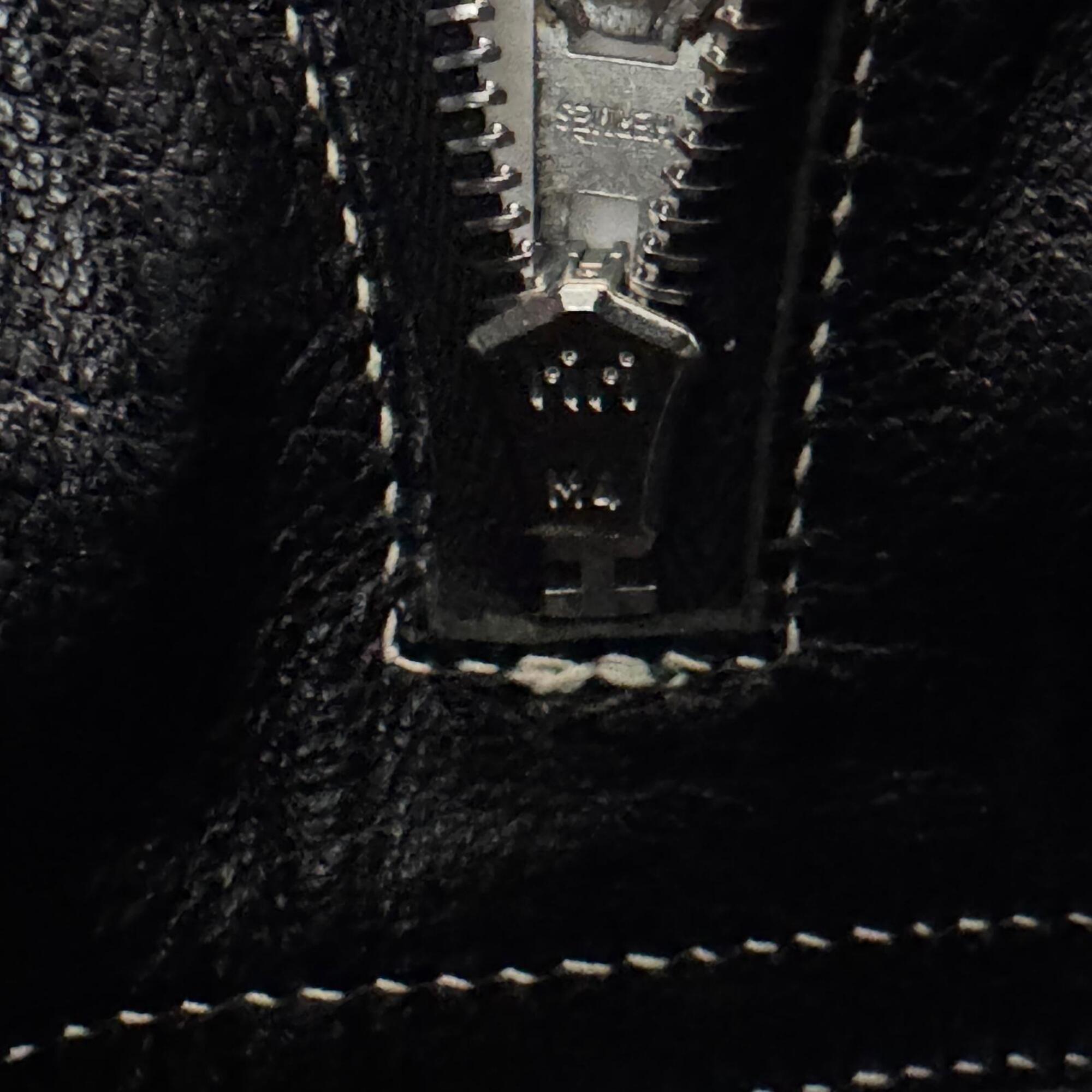 Hermes Silver Leather Handbag (Pre-Owned)