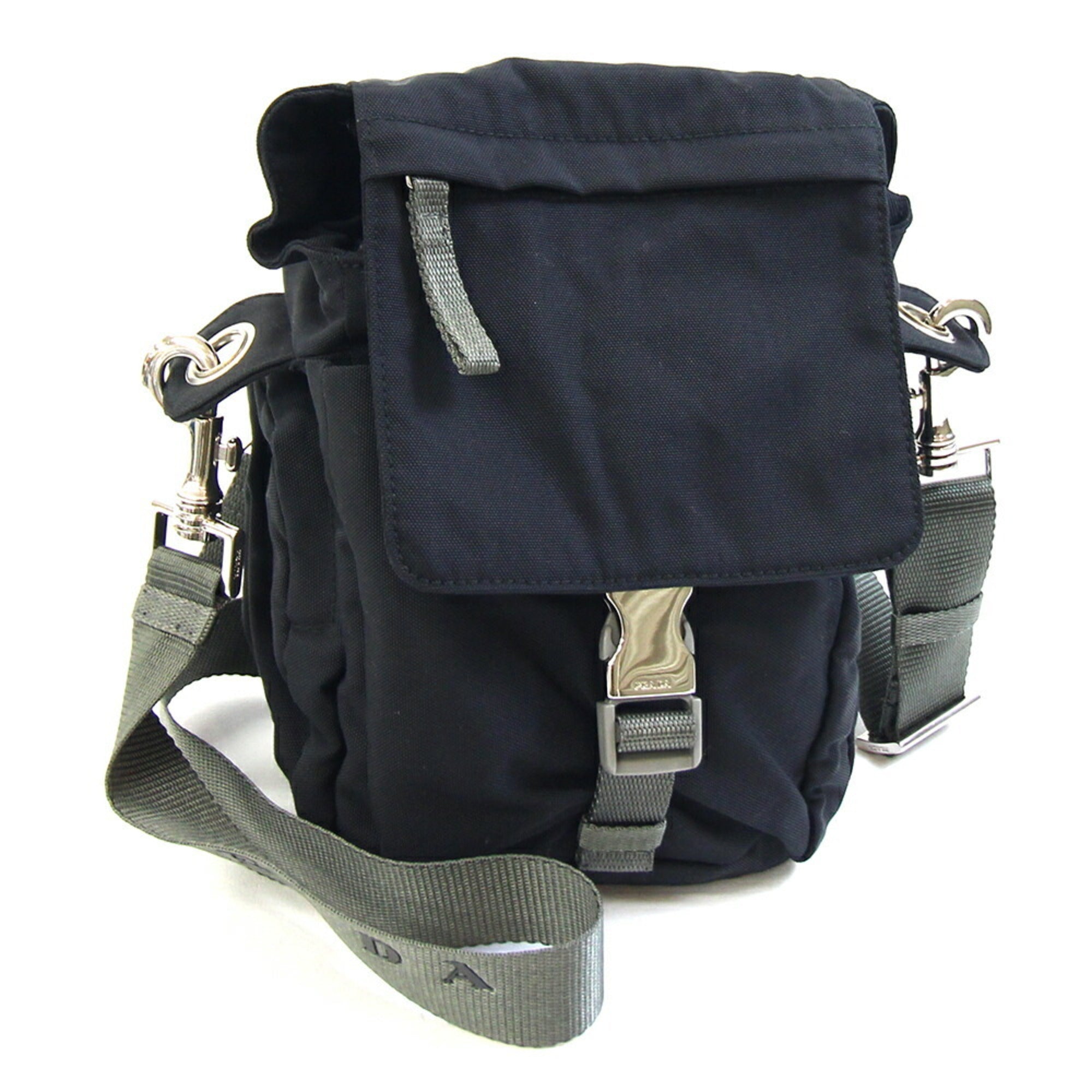 Pradasports Black Nylon Canvas Pochette Shoulder Bag (Pre-Owned)