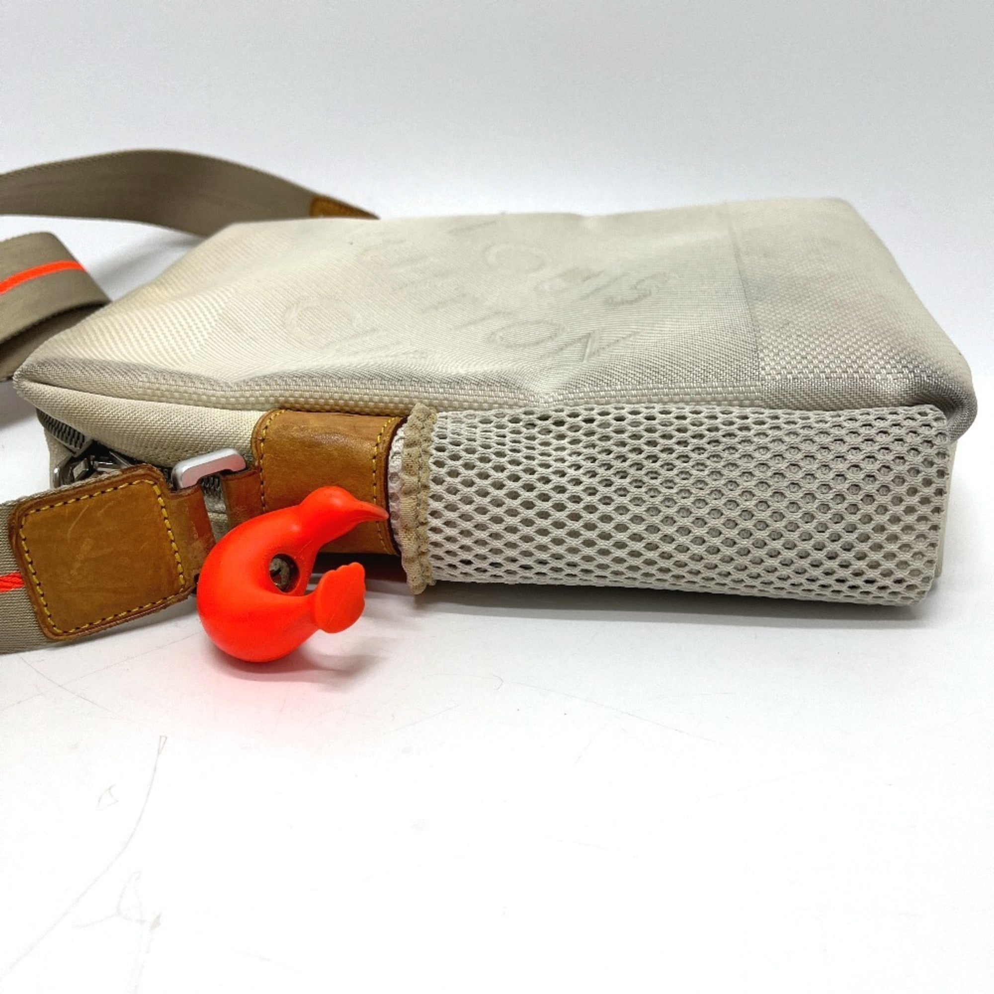 Louis Vuitton White Damier Geant Canvas Pochette Shoulder Bag (Pre-Owned)