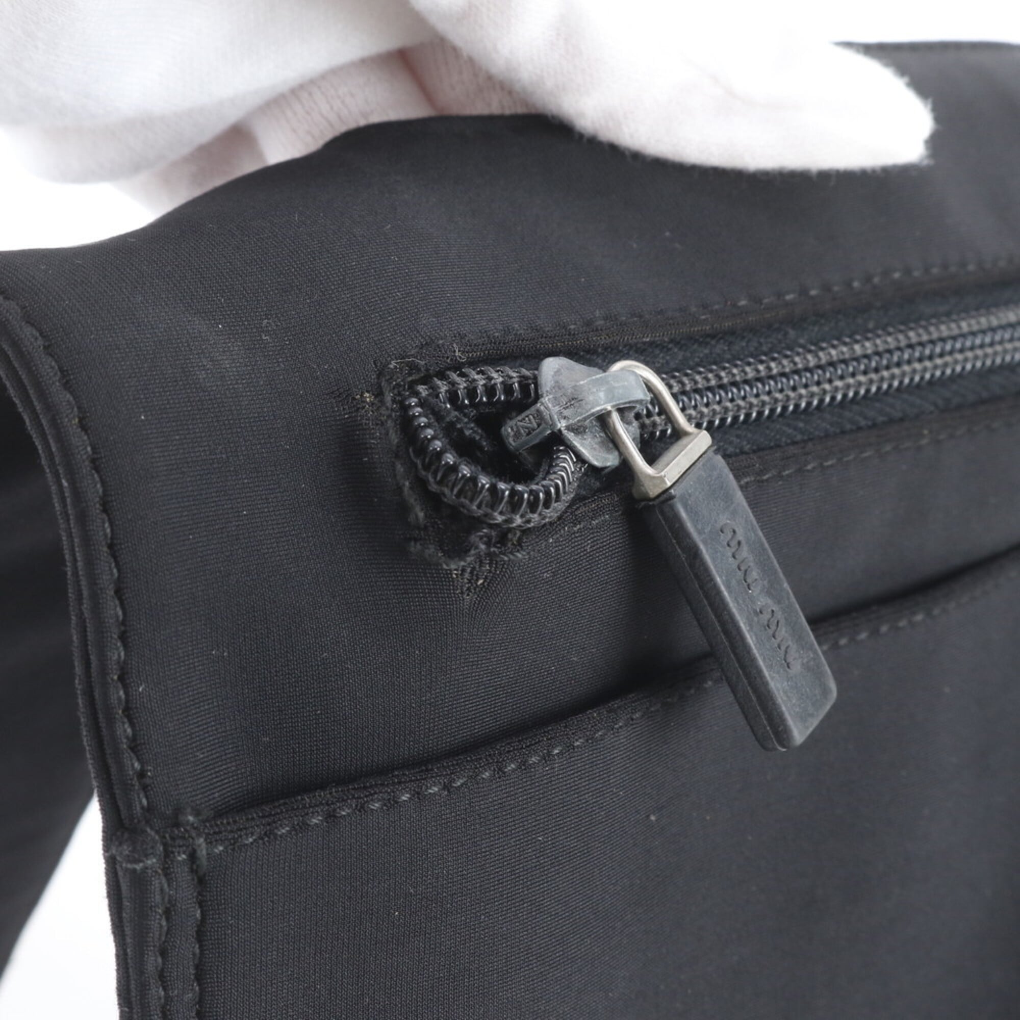 Miu Miu Black Nylon Messenger Bag Shoulder Bag (Pre-Owned)