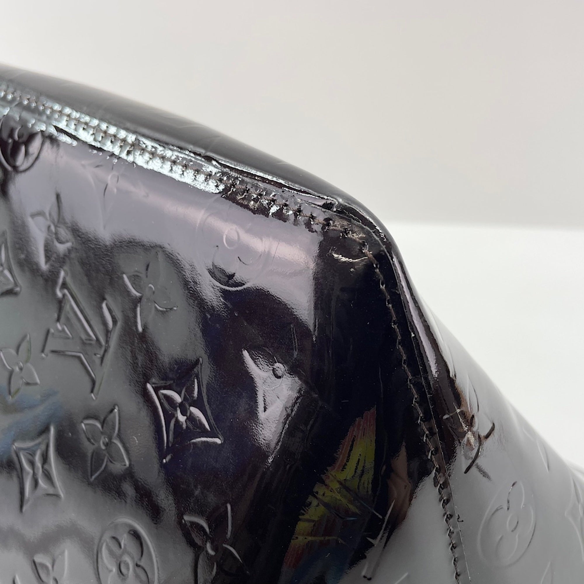 Louis Vuitton Purple Handbag (Pre-Owned)