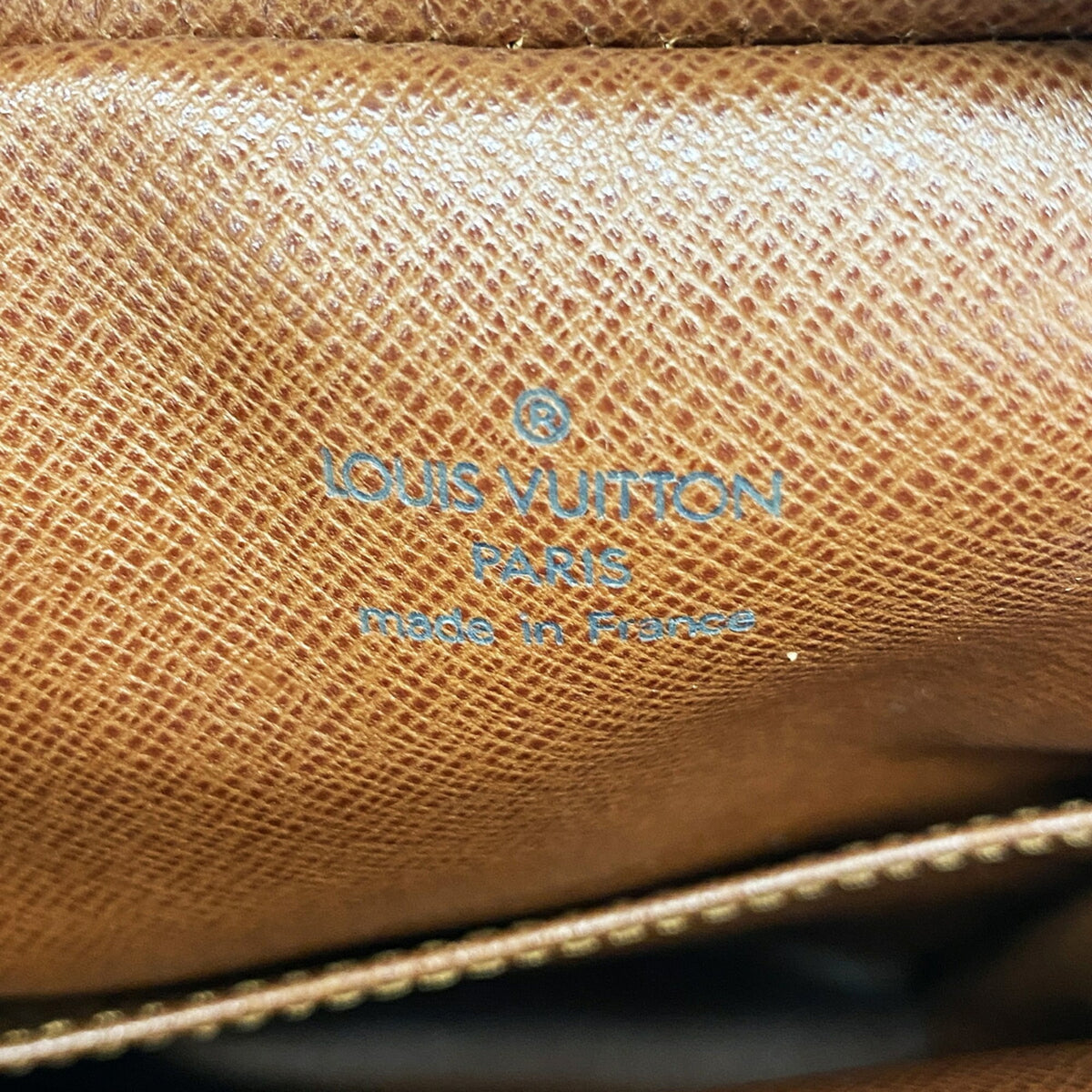 Louis Vuitton Brown Shoulder Bag (Pre-Owned)