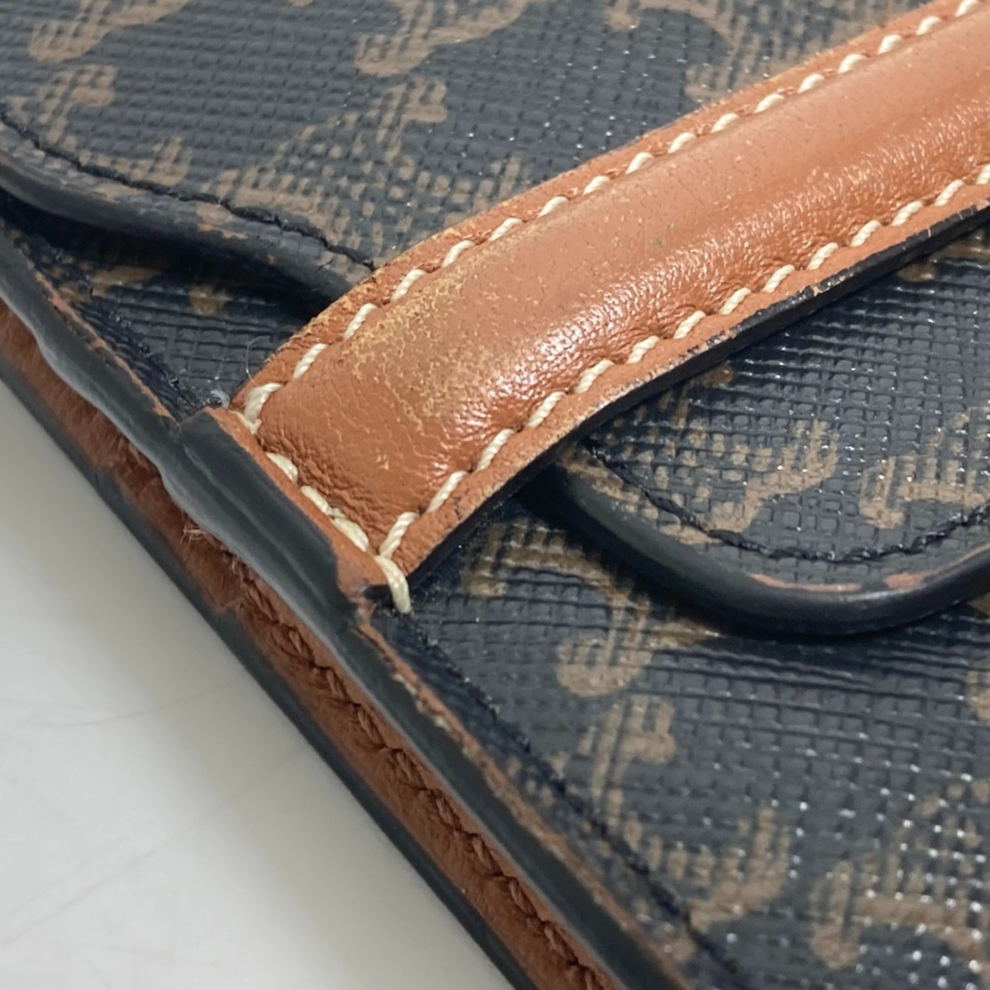 Celine Brown Dark Brown Leather Wallet (Bi-Fold) (Pre-Owned)