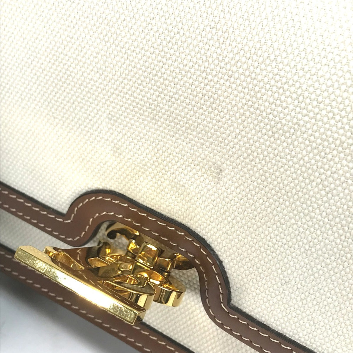 Burberry Beige Other Shoulder Bag (Pre-Owned)