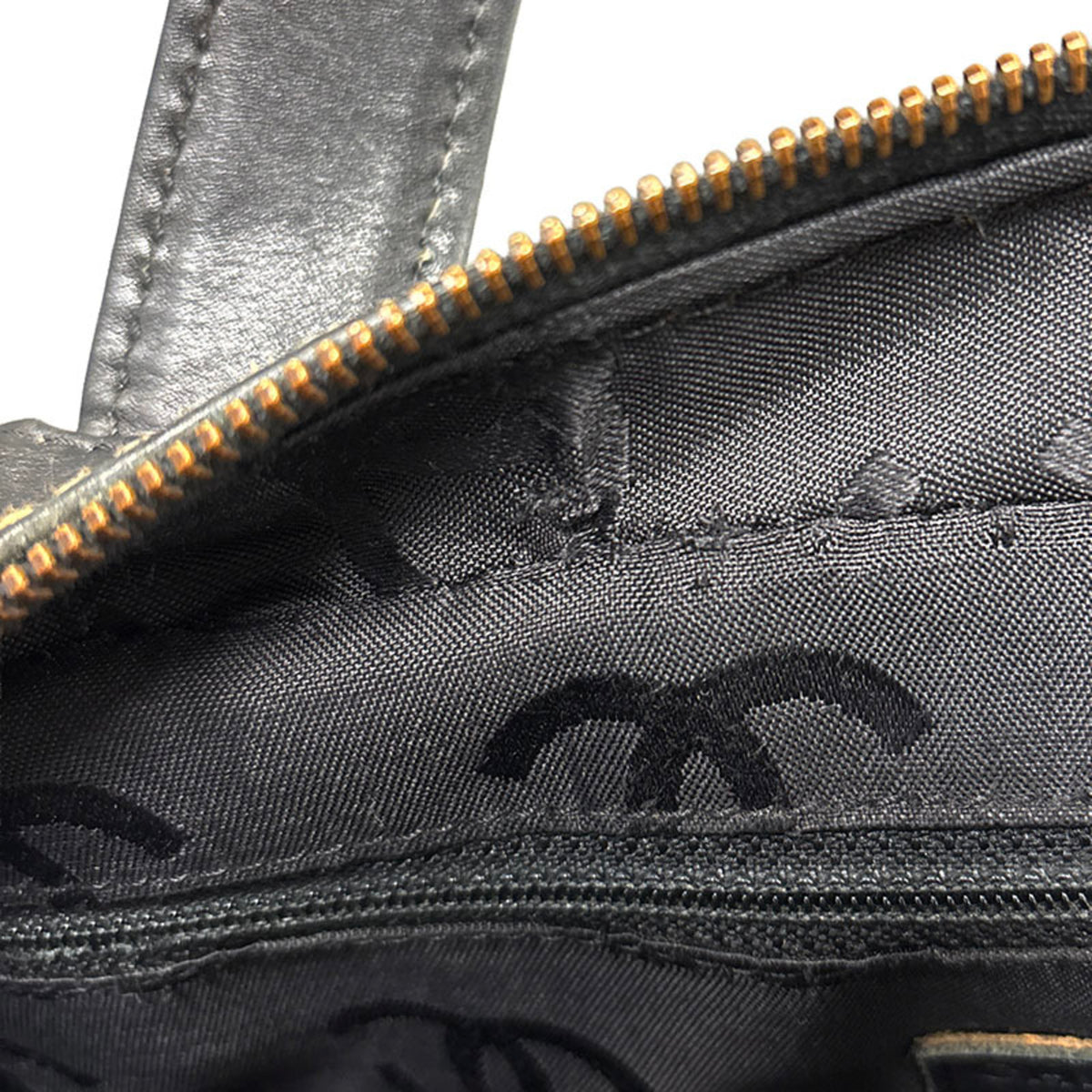 Chanel Black Leather Handbag Pouch (Pre-Owned)