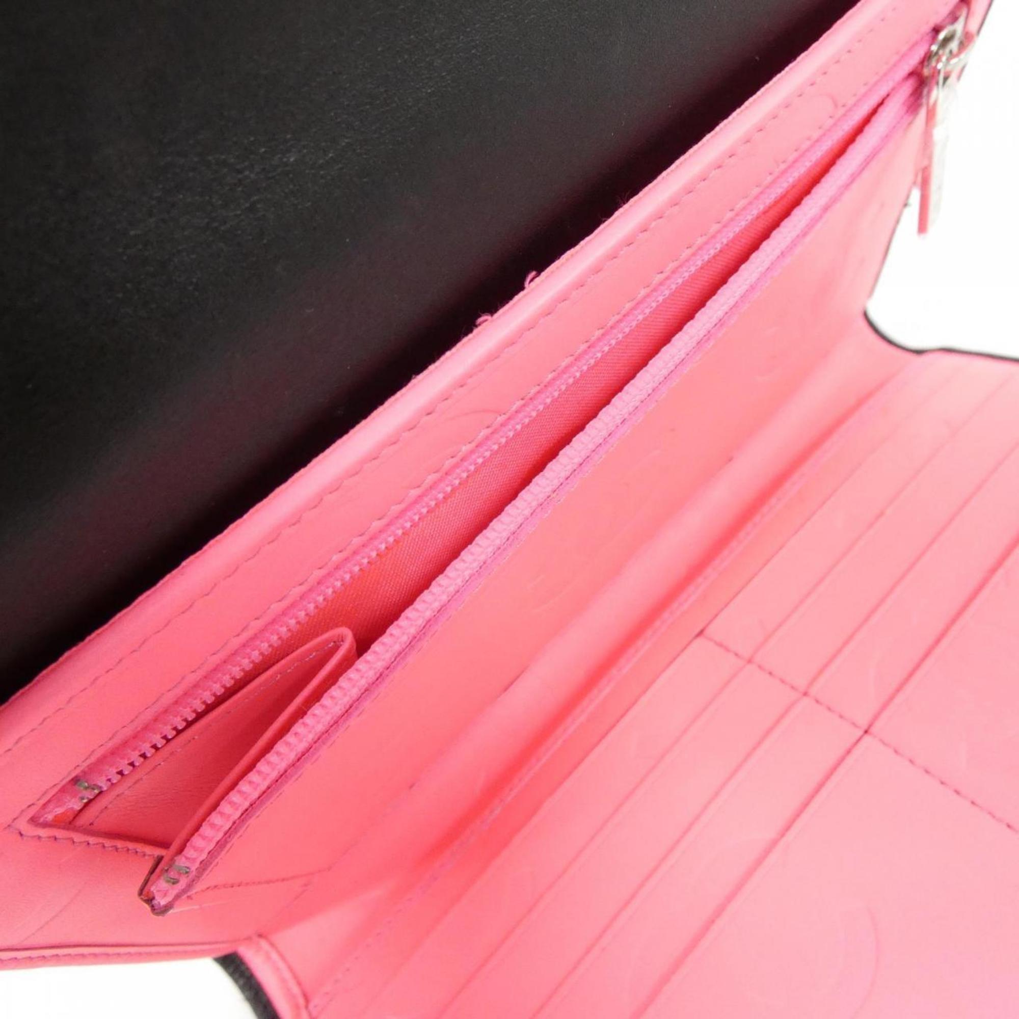 Chanel Black Leather Long Wallet (Tri-Fold) (Pre-Owned)