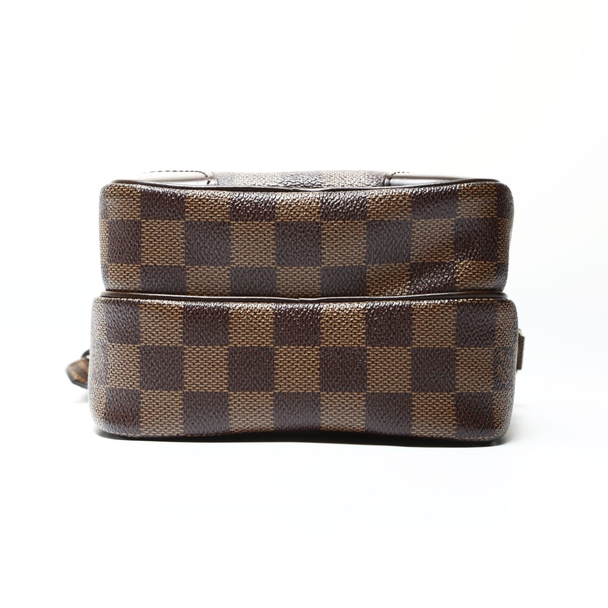 Louis Vuitton Brown Shoulder Bag (Pre-Owned)