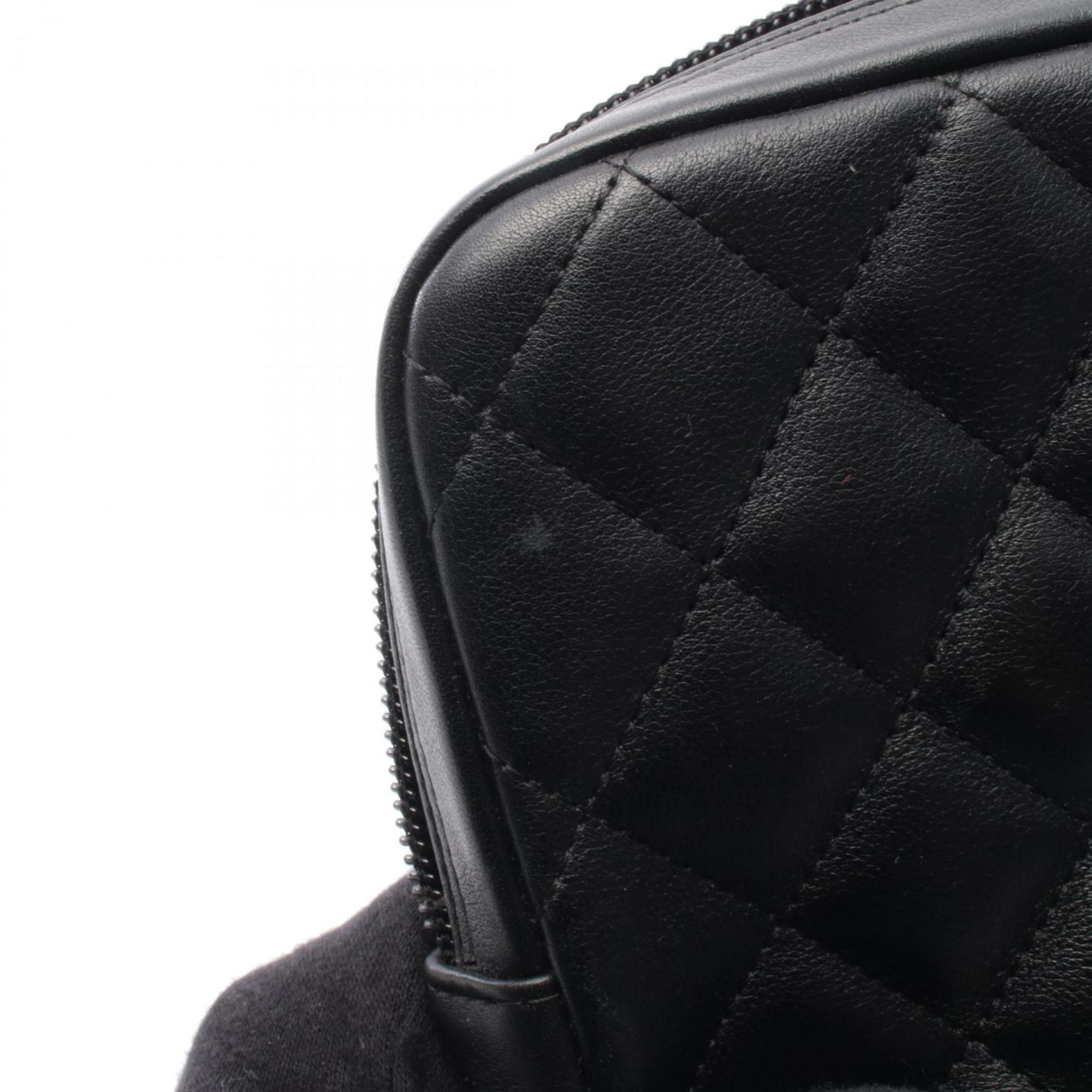 Chanel Black White Leather Handbag Shoulder Bag (Pre-Owned)