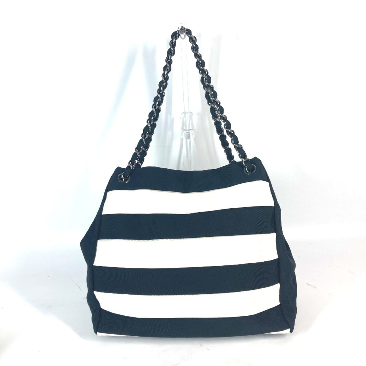 Chanel Black White Nylon Canvas Shoulder Bag (Pre-Owned)