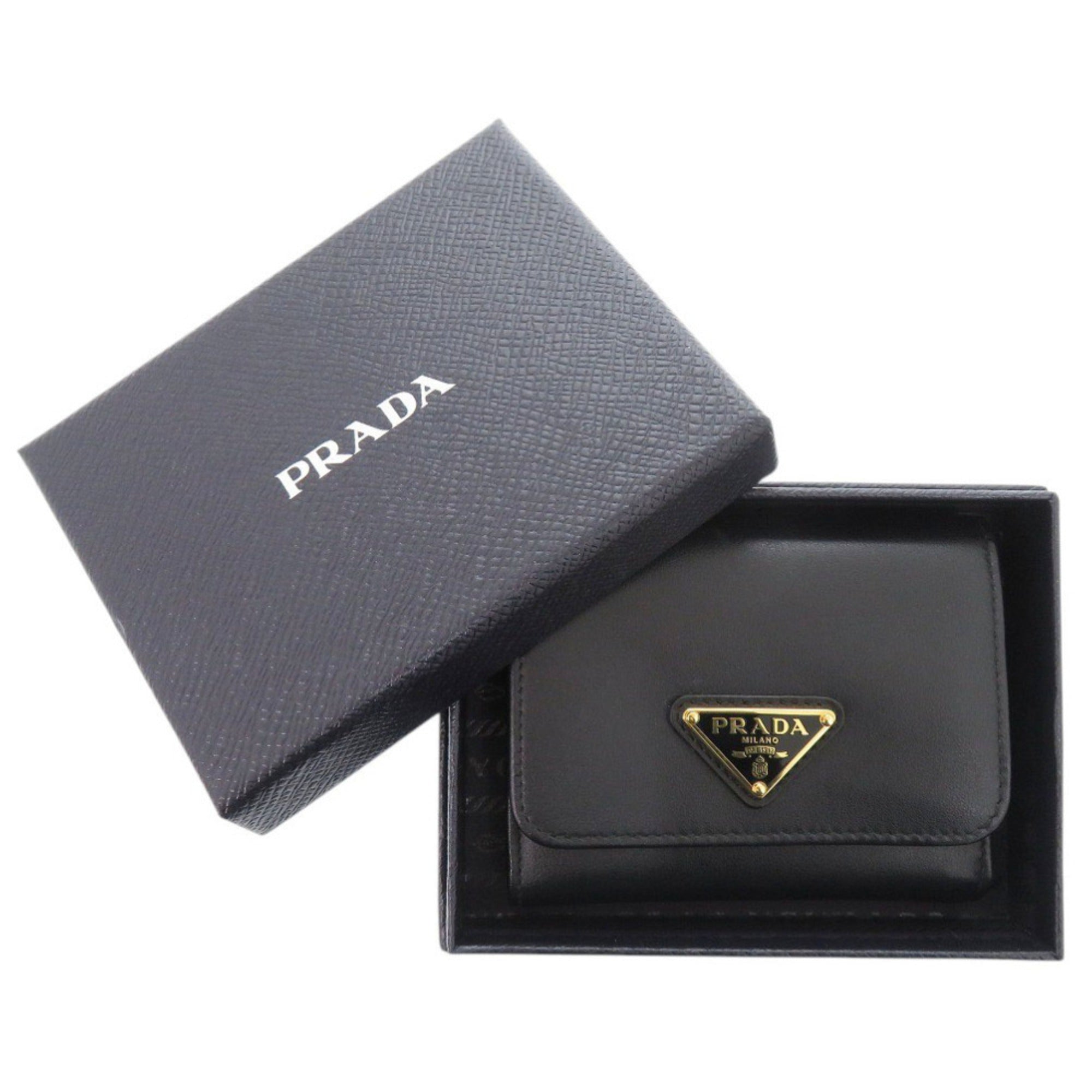 Prada Black Saffiano Triangle Wallet (Tri-Fold) (Pre-Owned)
