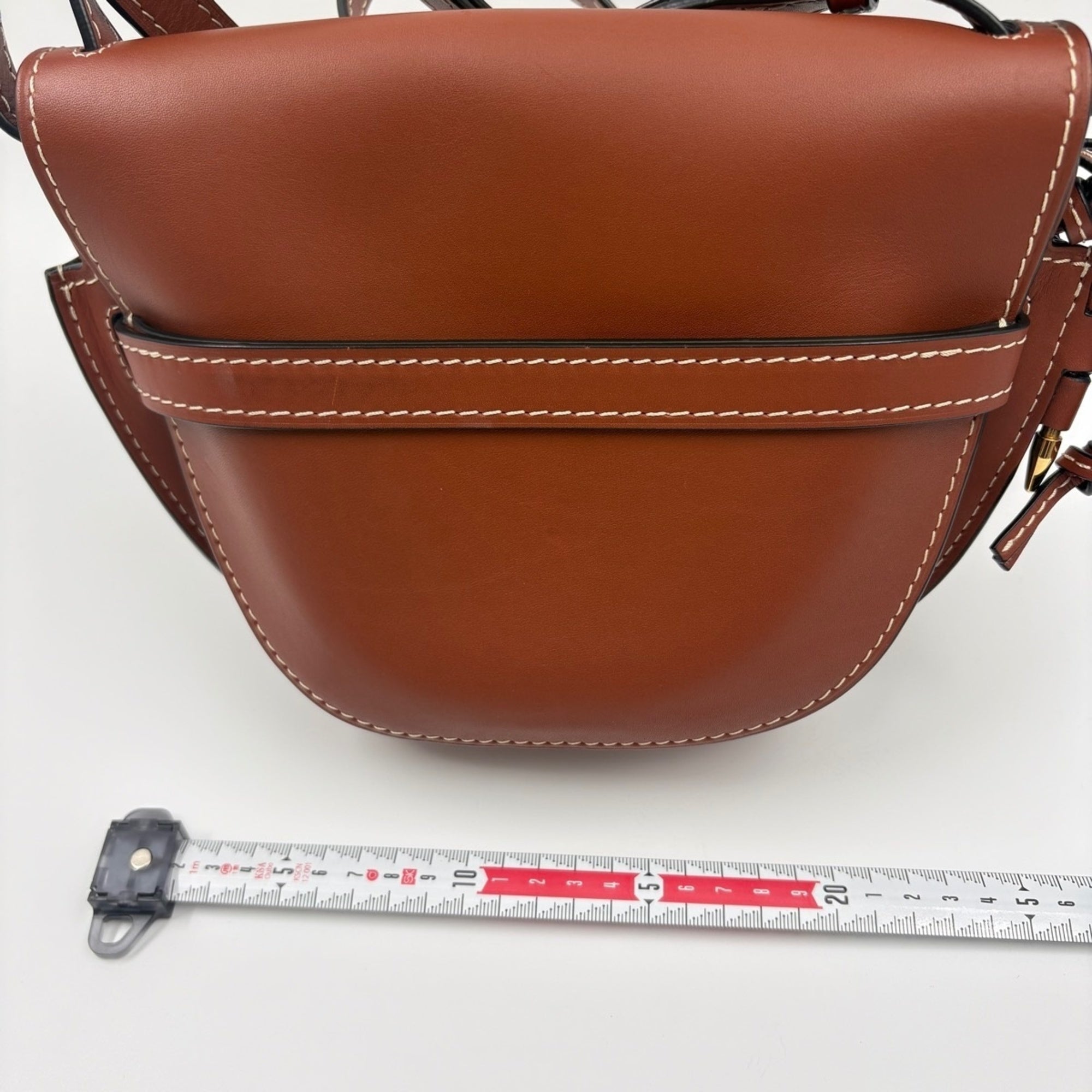 Loewe Brown Shoulder Bag (Pre-Owned)