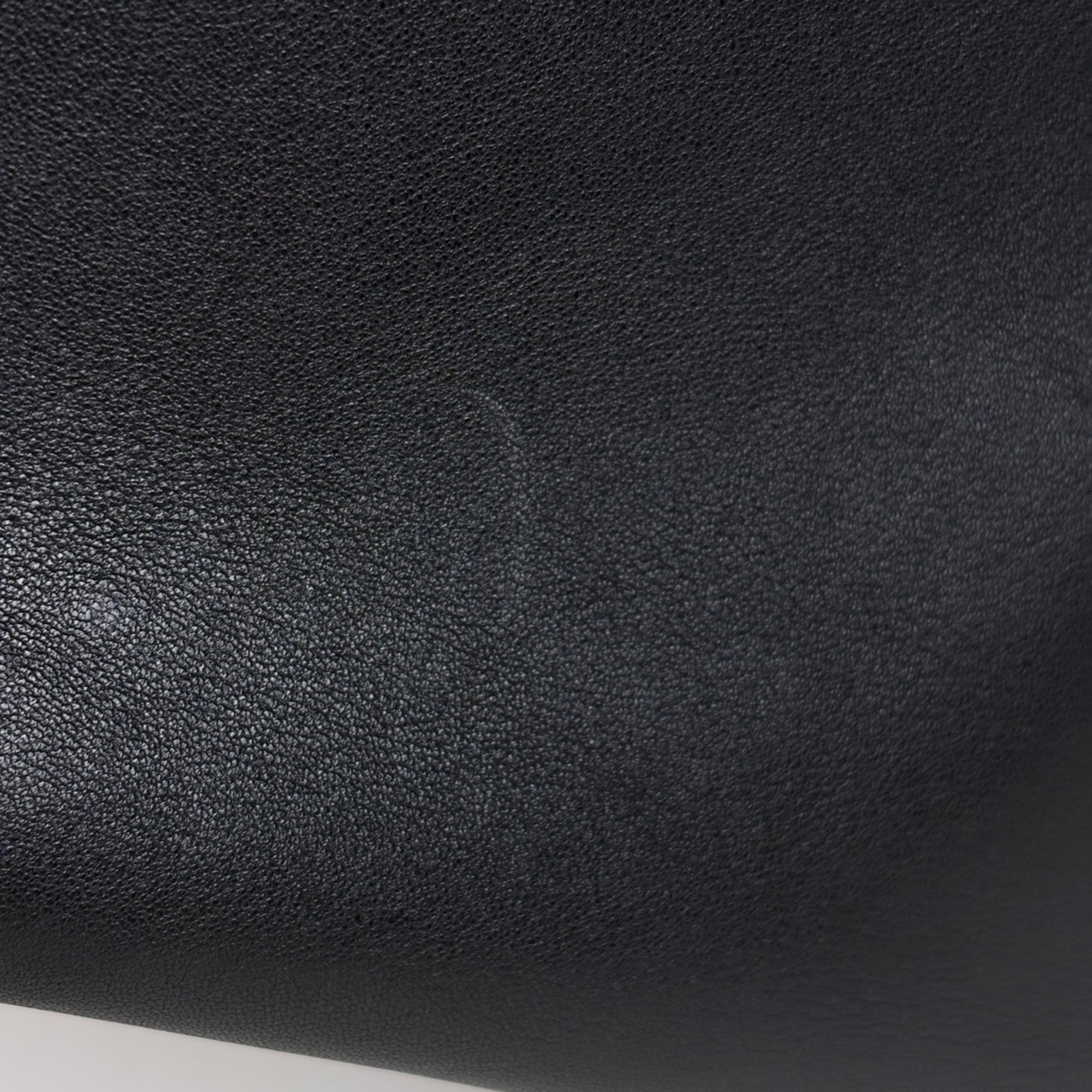 Loewe Black Leather Handbag Shoulder Bag (Pre-Owned)