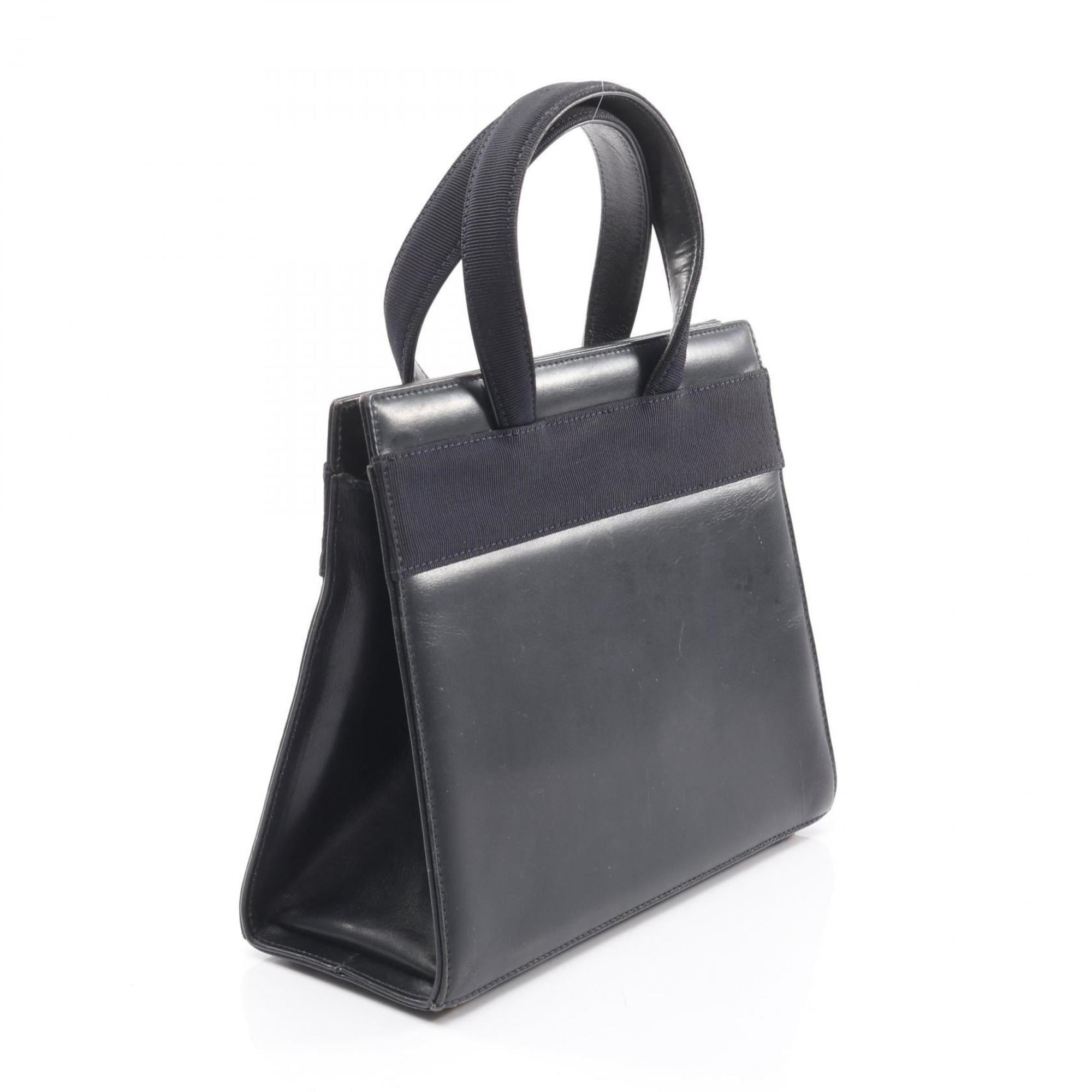 Salvatore Ferragamo Navy Leather Handbag (Pre-Owned)