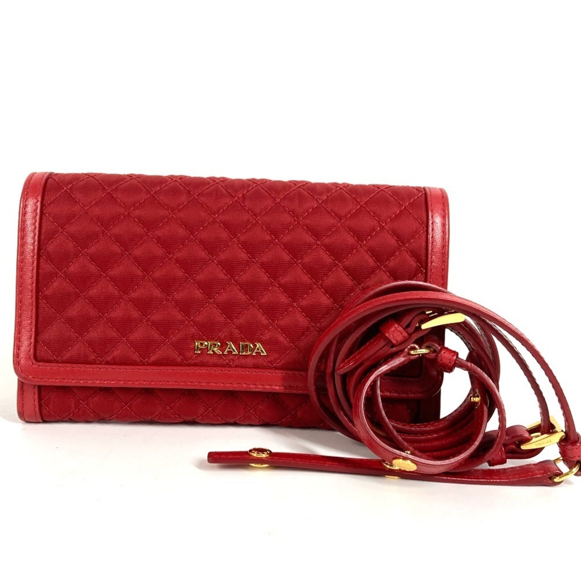 Prada Red Color Quilting Chain/Shoulder Wallet (Pre-Owned)