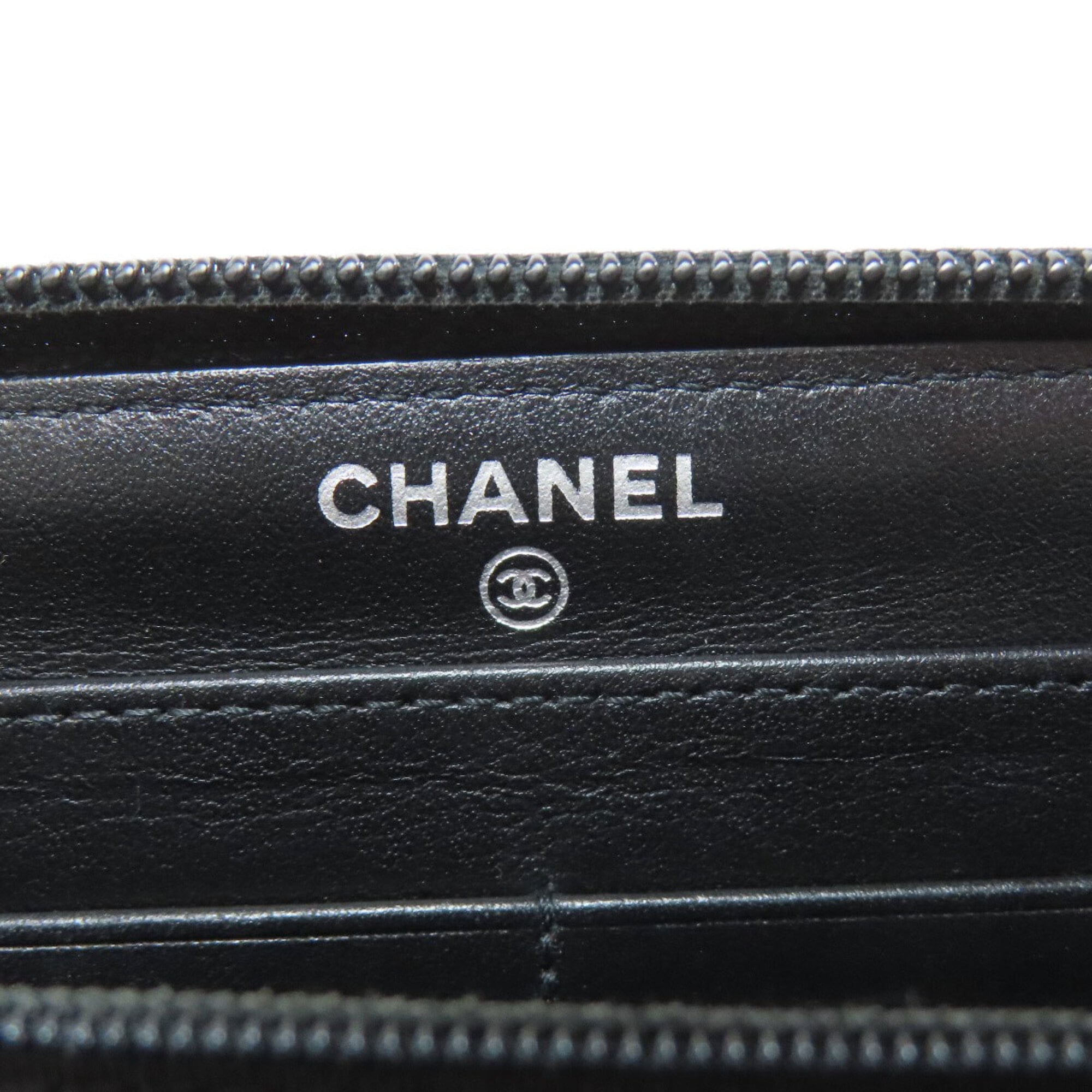 Chanel Boy Chanel Black Leather Long Wallet (Bi-Fold) (Pre-Owned)