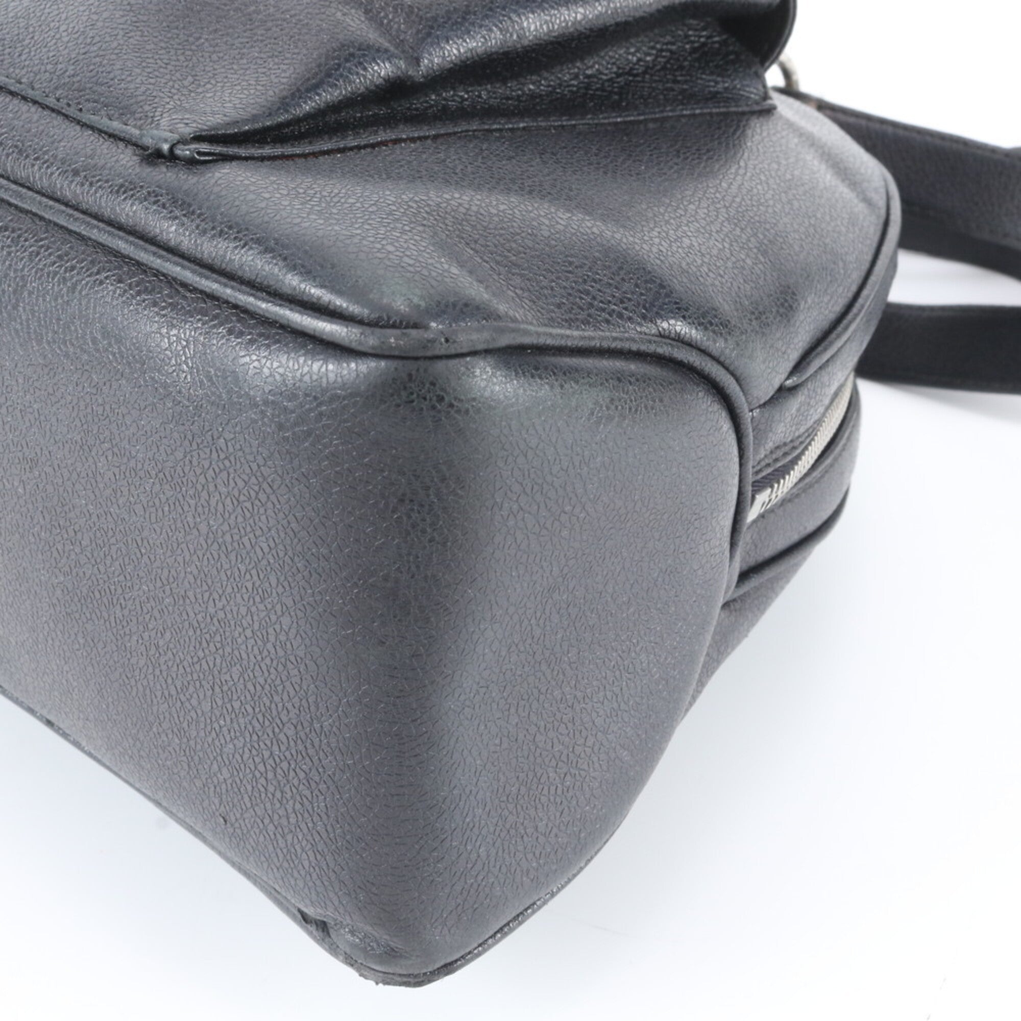 Bvlgari Black Leather Handbag Shoulder Bag (Pre-Owned)