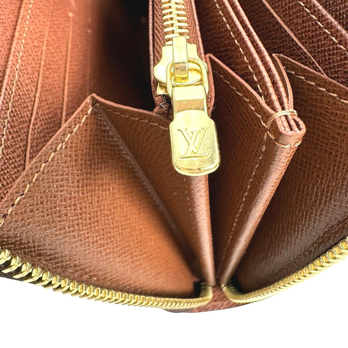 Louis Vuitton Monogram Brown Monogram Long Wallet (Bi-Fold) (Pre-Owned)