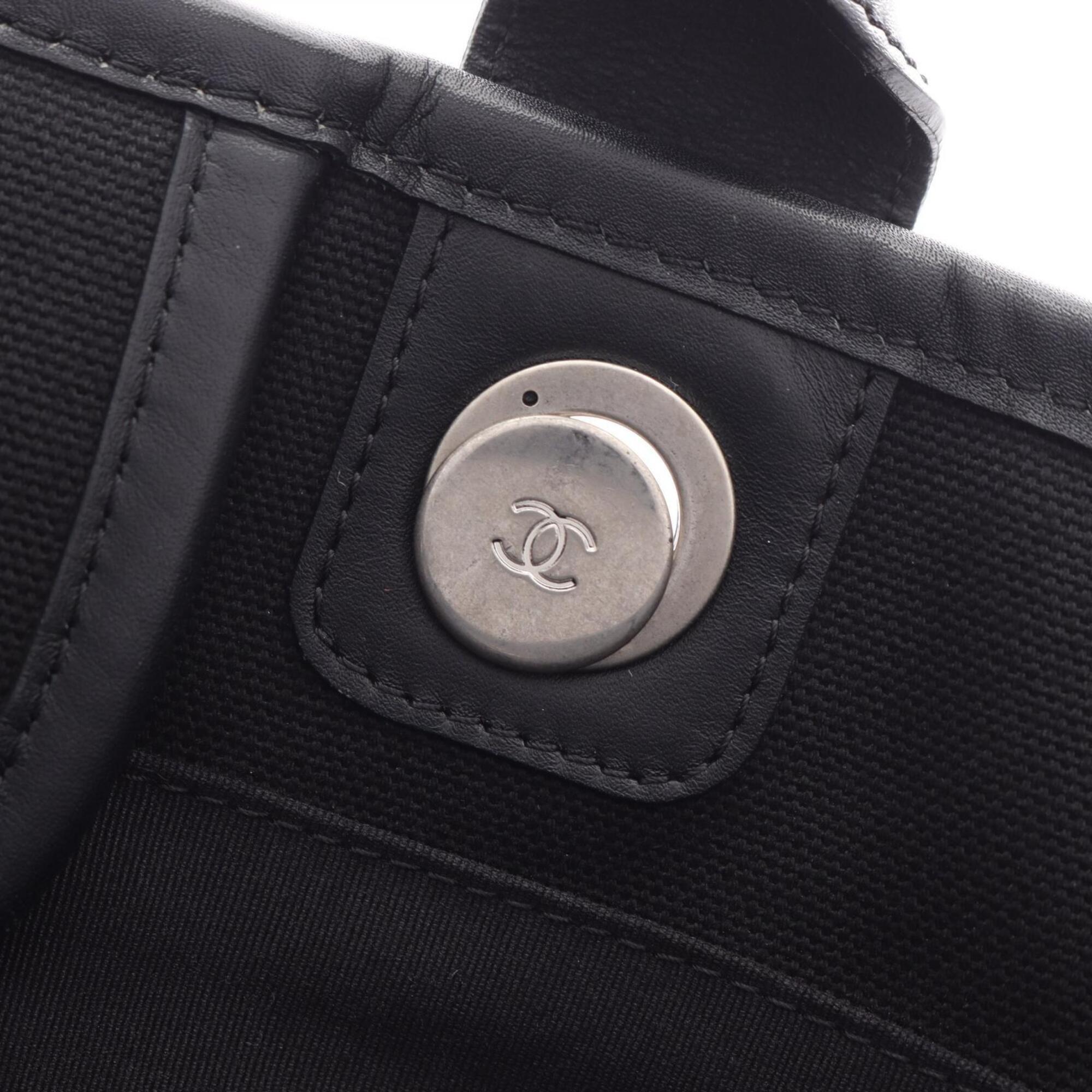 Chanel Black White Canvas Leather Handbag Pouch Tote Bag (Pre-Owned)