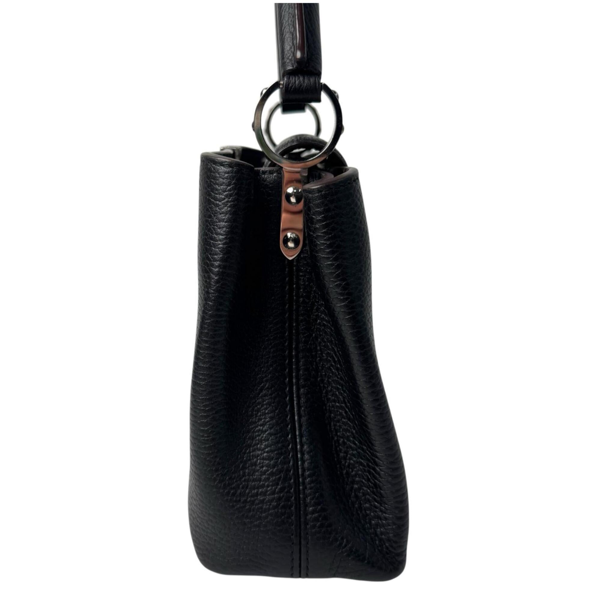 Louis Vuitton Black Leather Handbag Shoulder Bag (Pre-Owned)