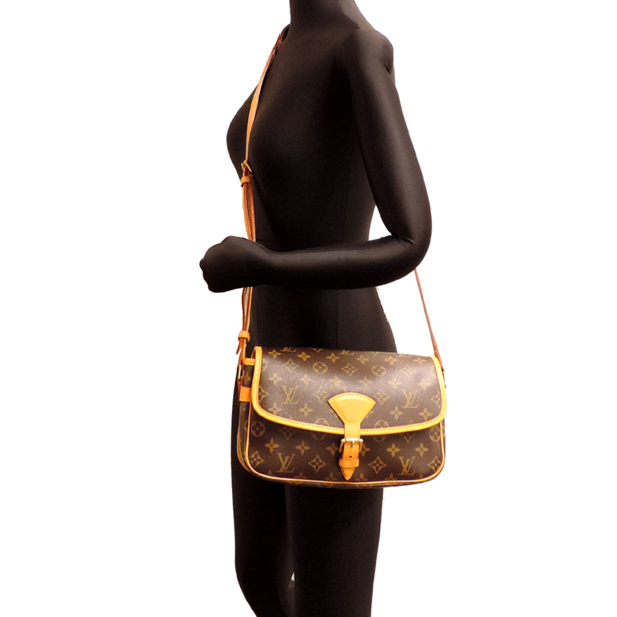 Louis Vuitton Brown Monogram Shoulder Bag (Pre-Owned)
