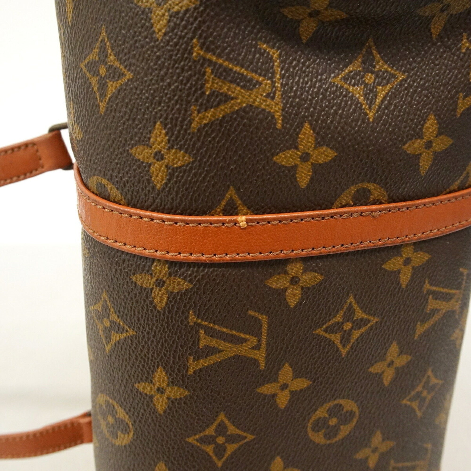 Louis Vuitton Brown Handbag (Pre-Owned)