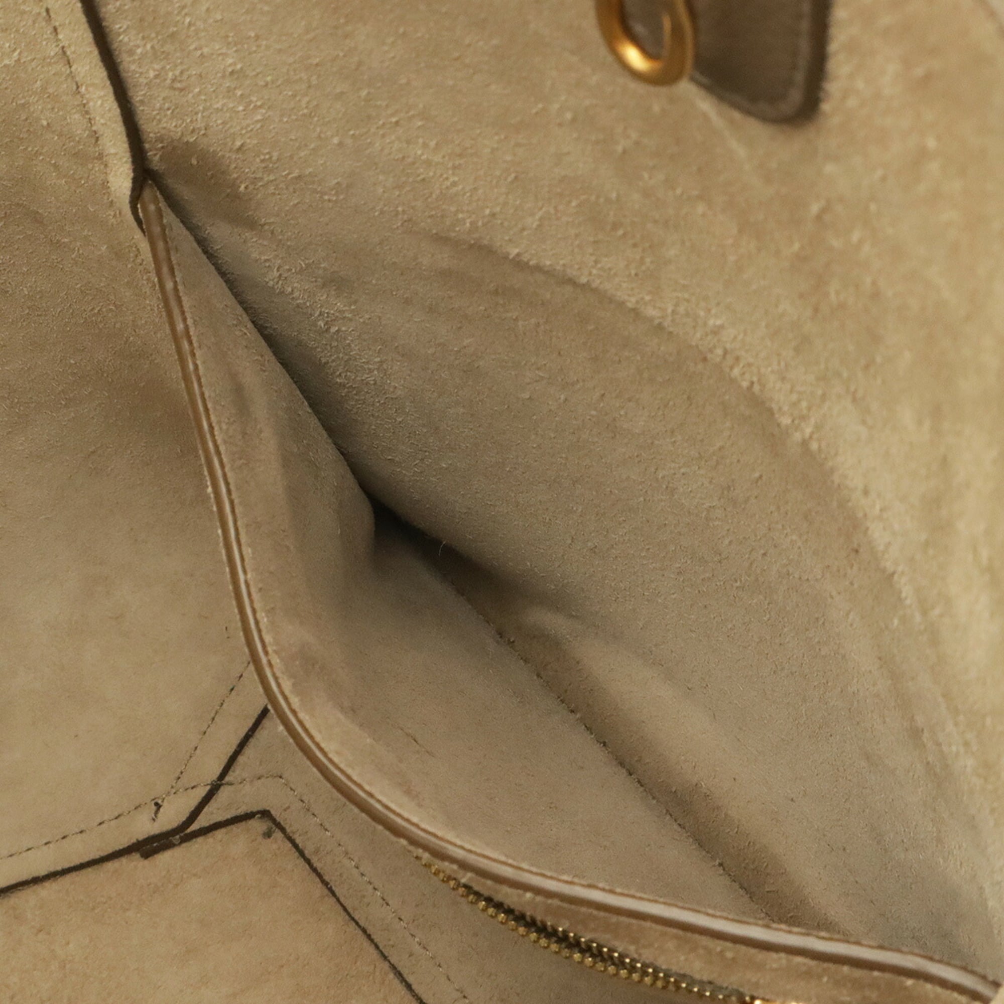 Celine Grayish Leather Shoulder Bag (Pre-Owned)