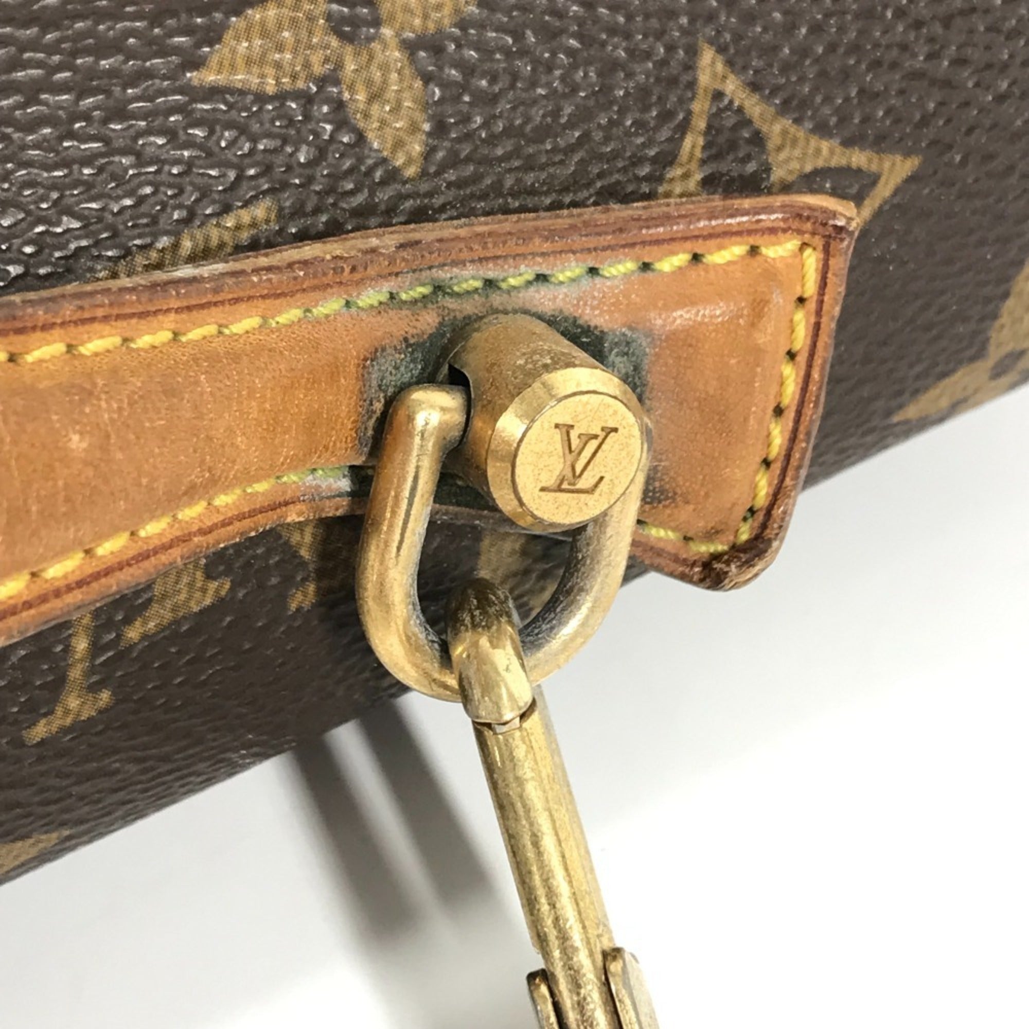 Louis Vuitton Brown Monogram Handbag Shoulder Bag (Pre-Owned)