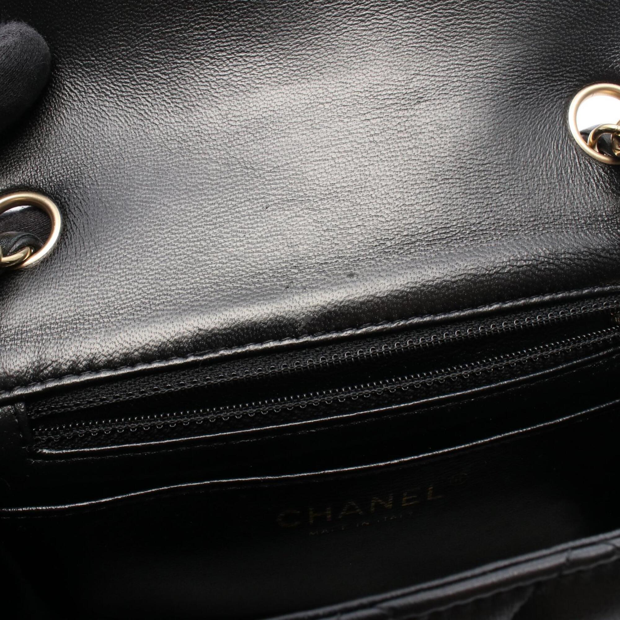Chanel Black Leather Handbag Shoulder Bag (Pre-Owned)