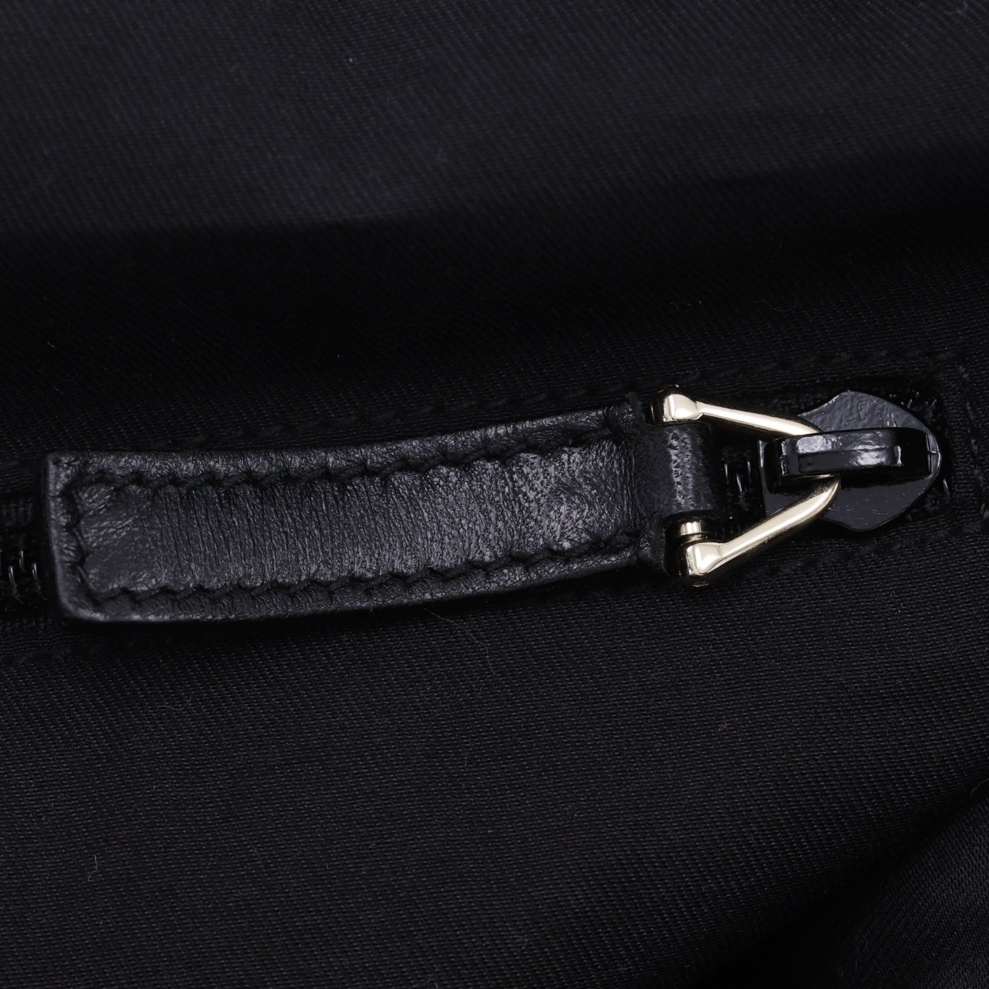 Yves Saint Laurent Black Leather Boston Bag (Pre-Owned)