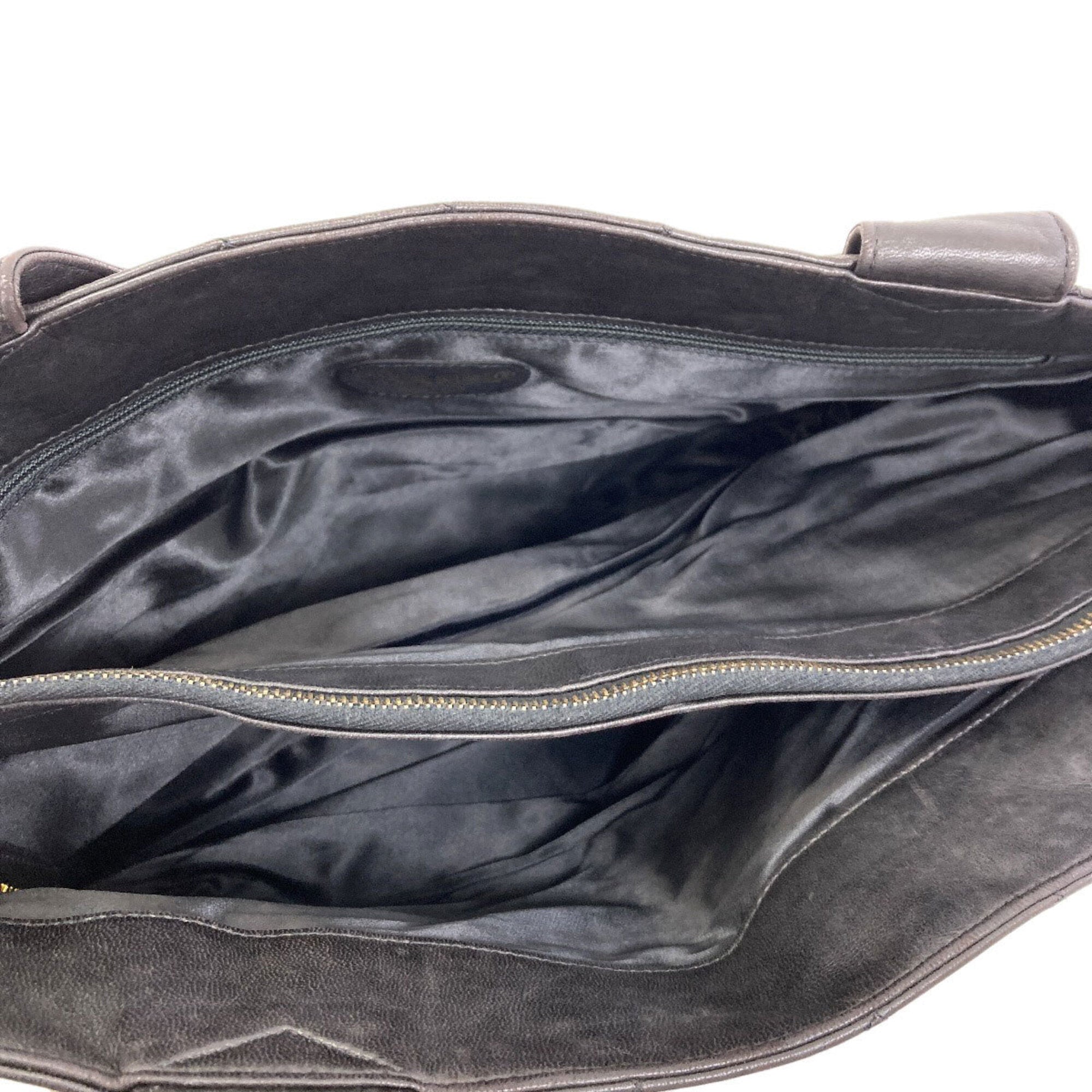 Chanel Black Leather Tote Bag (Pre-Owned)