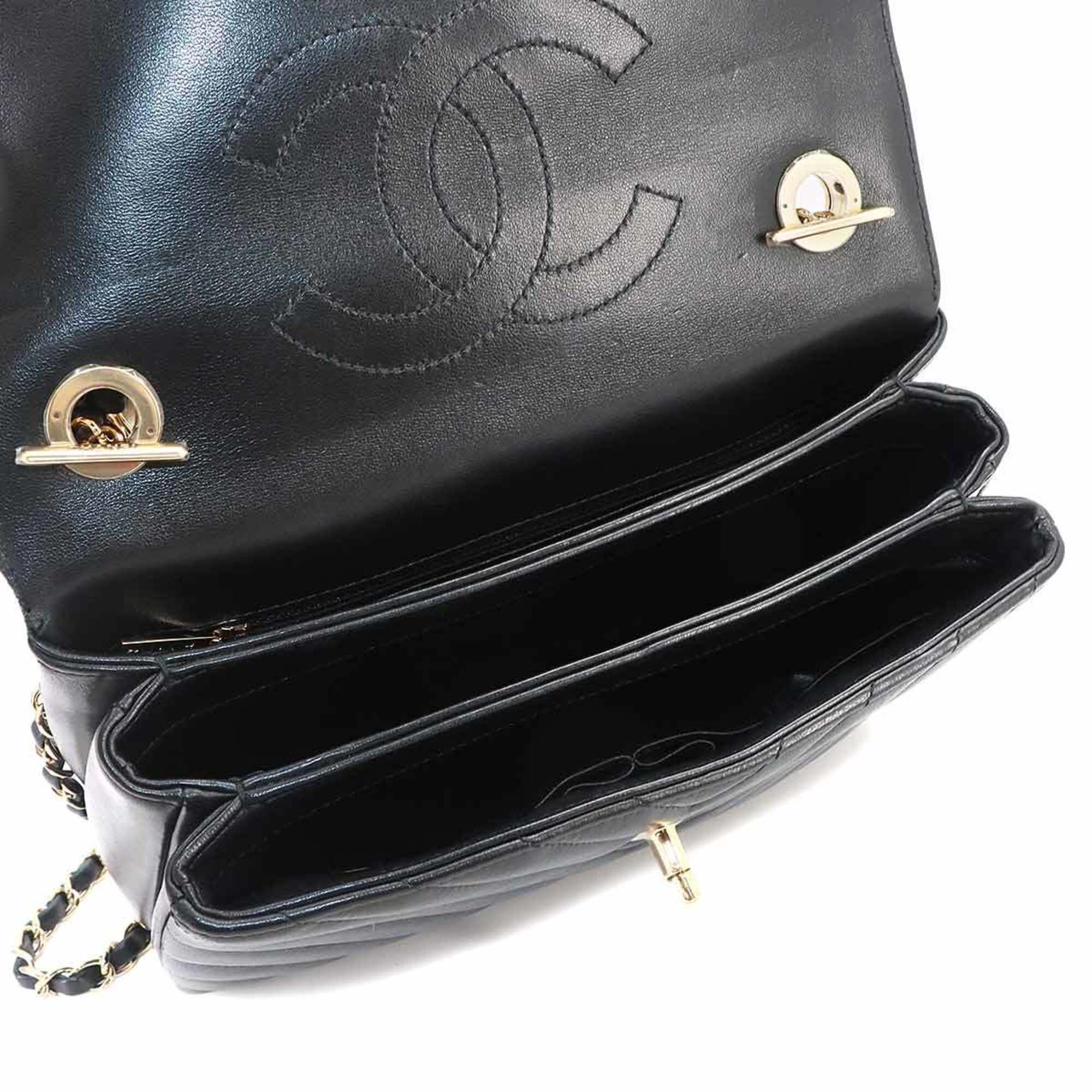 Chanel Chevron (V Stitch) Black Leather Handbag (Pre-Owned)
