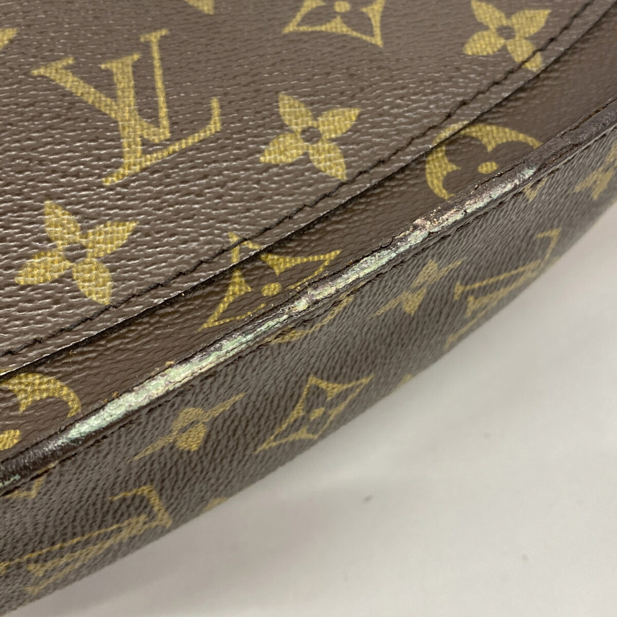 Louis Vuitton Brown Shoulder Bag (Pre-Owned)