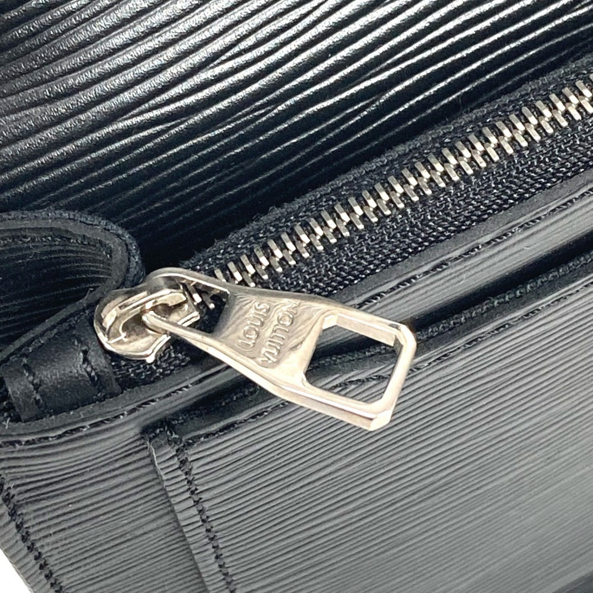 Louis Vuitton Black Noir Epi Leather Clutch Bag Pouch (Pre-Owned)