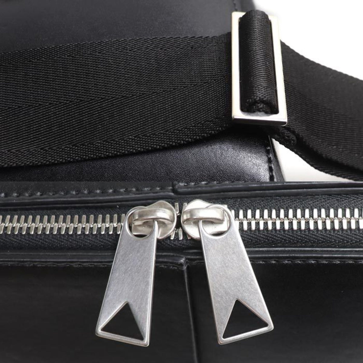 Bottega Veneta Black Leather Backpack (Pre-Owned)