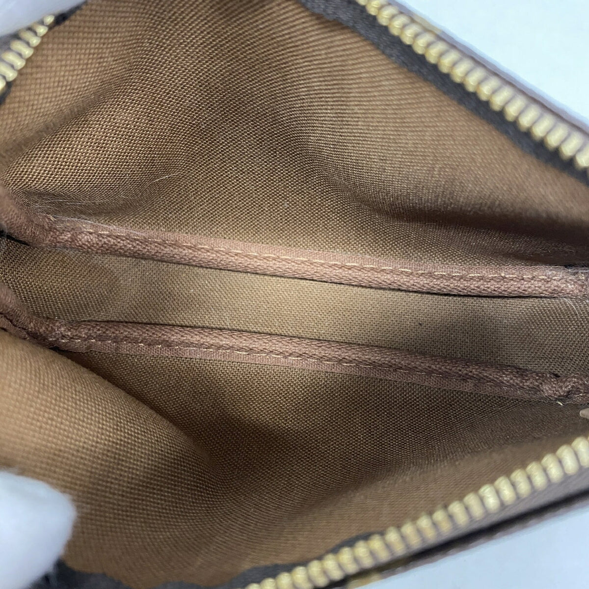 Louis Vuitton Brown Pouch (Pre-Owned)