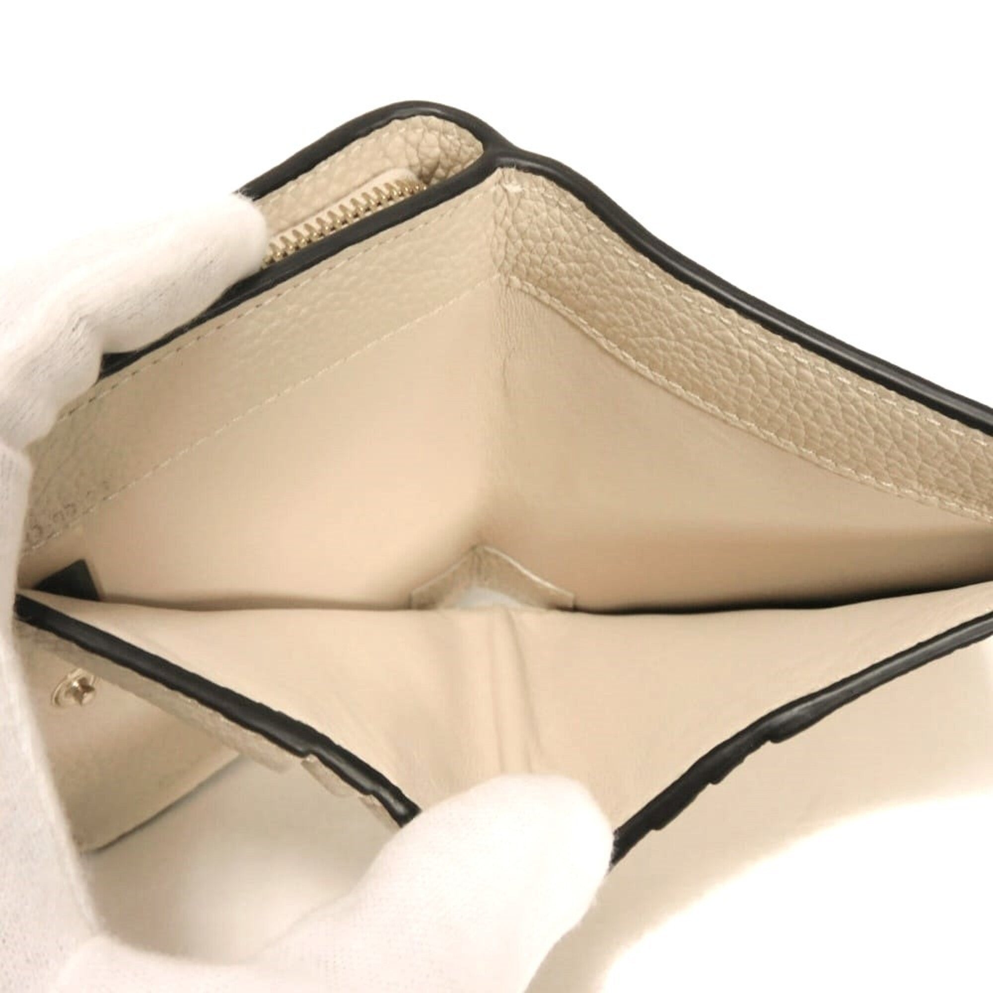 Chloé White Leather Wallet (Bi-Fold) (Pre-Owned)