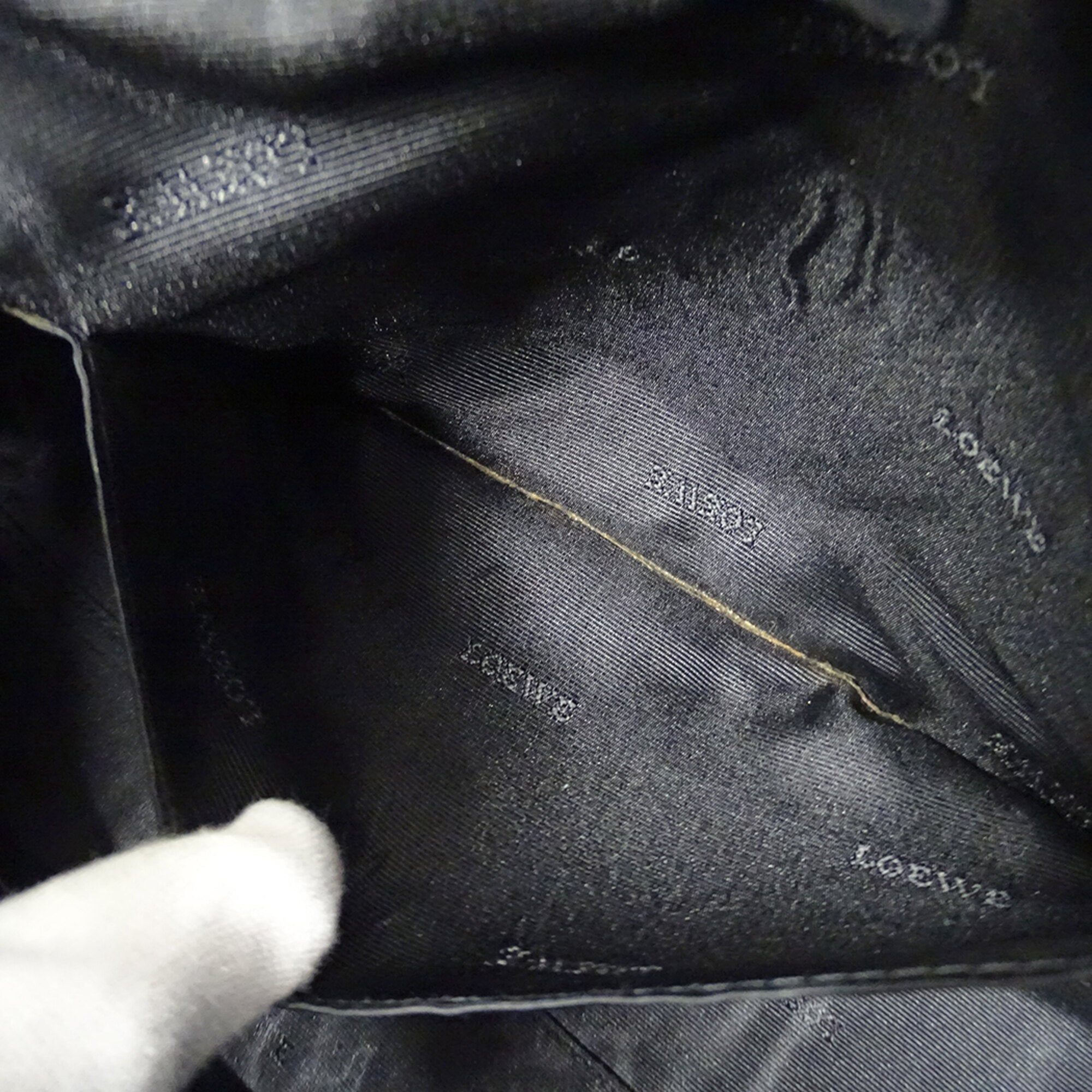 Loewe Black Leather Handbag (Pre-Owned)