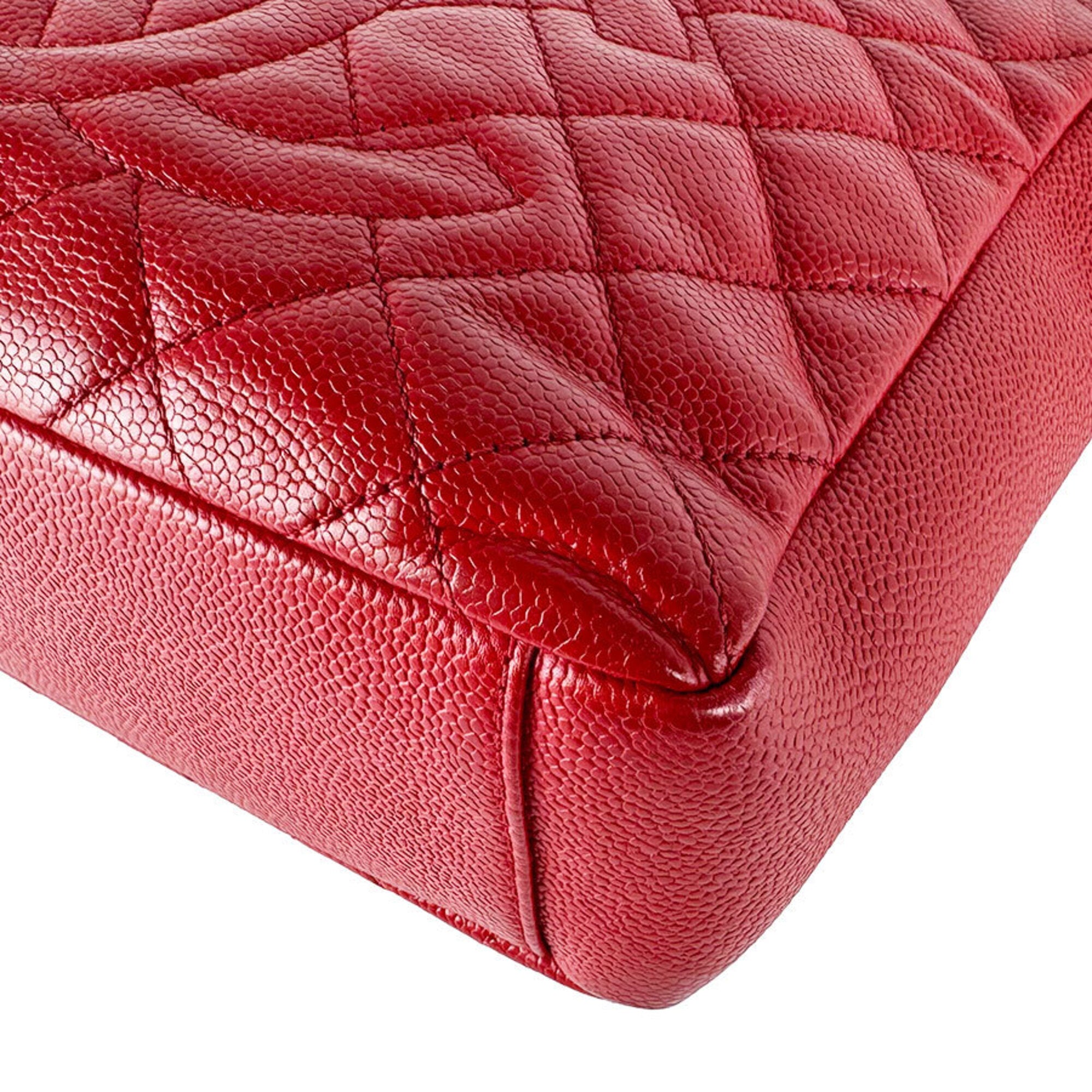 Chanel Red Color Grained Calfskin Handbag (Pre-Owned)