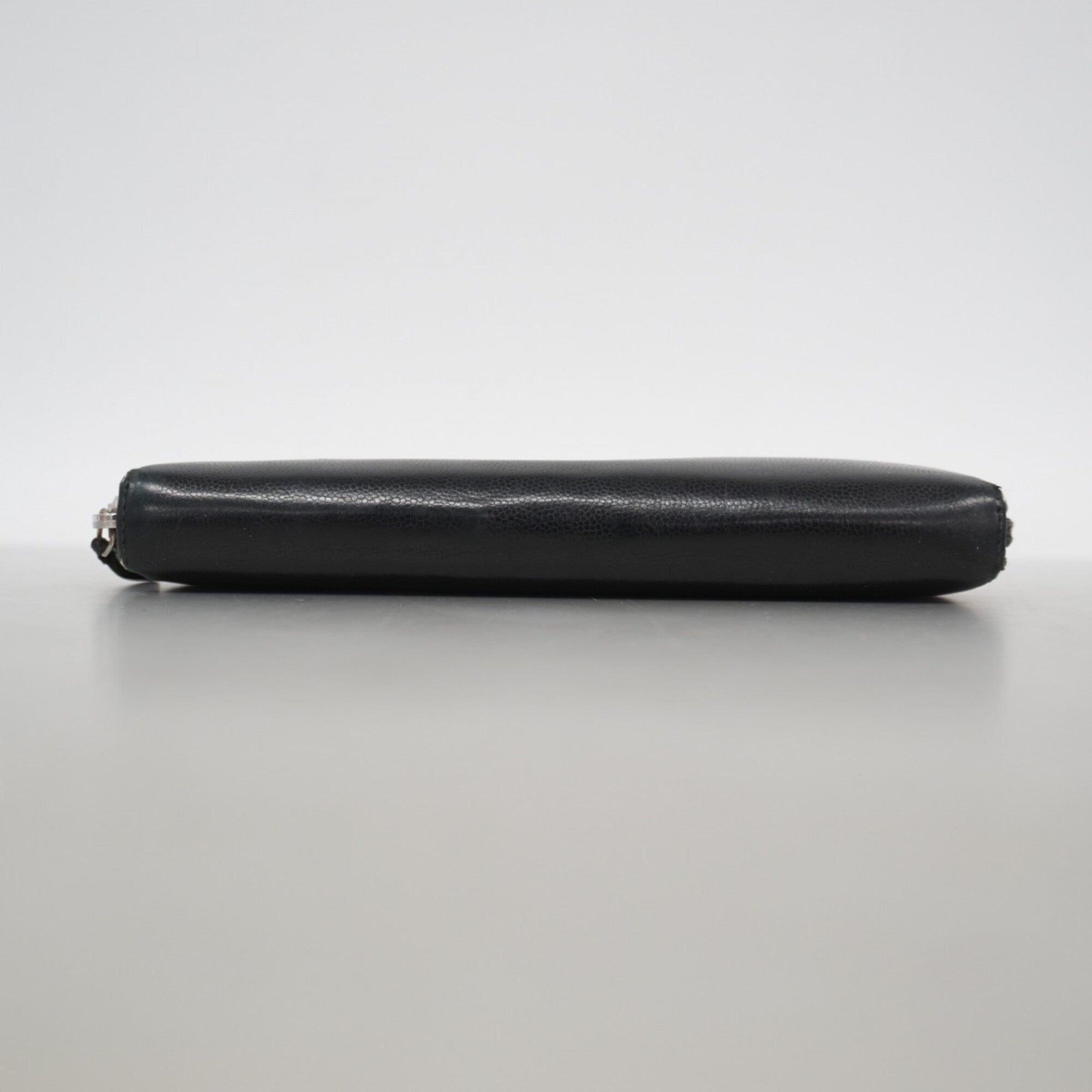 Chanel Black Leather Long Wallet (Bi-Fold) (Pre-Owned)