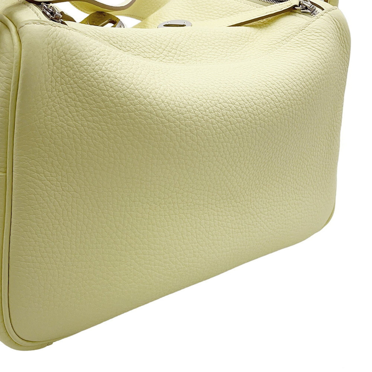 Hermes Cream Taurillon Clemence Leather Handbag (Pre-Owned)