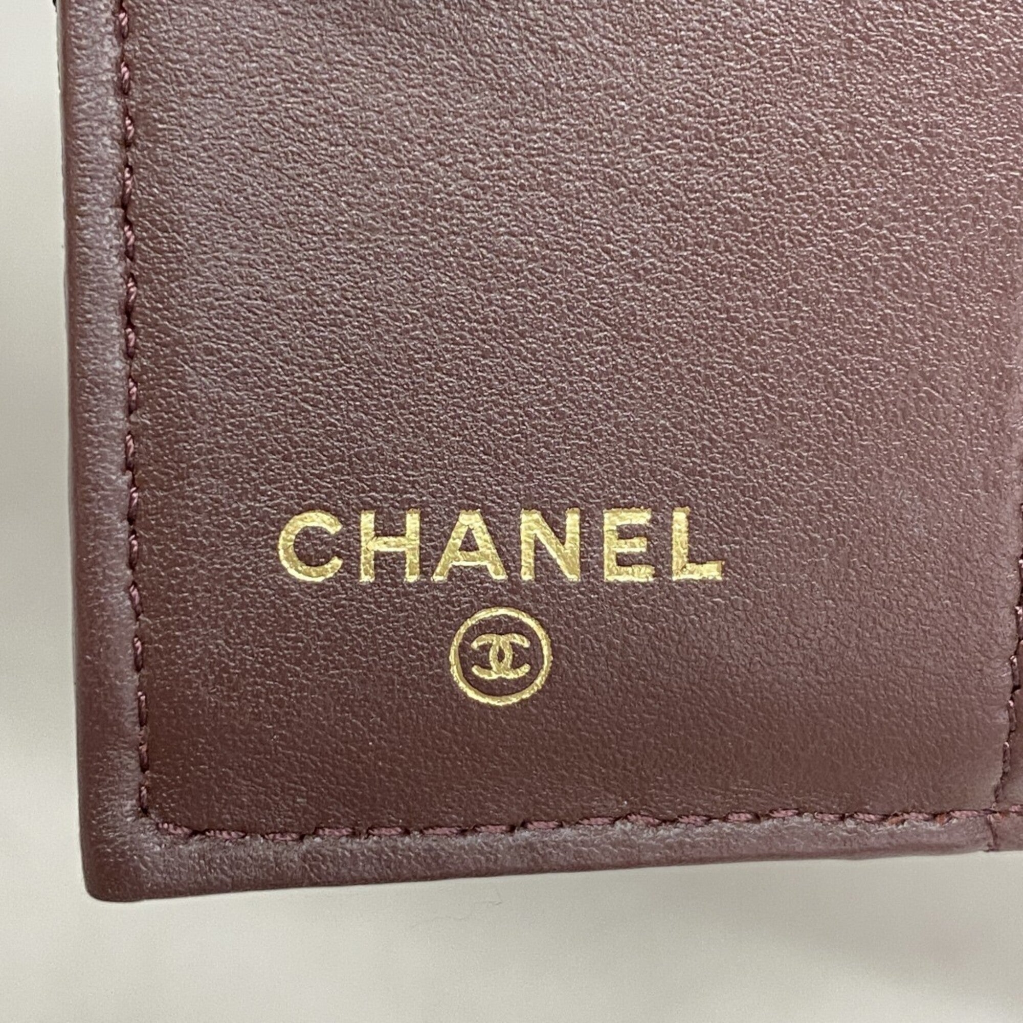 Chanel Black Grained Calfskin Wallet (Tri-Fold) (Pre-Owned)