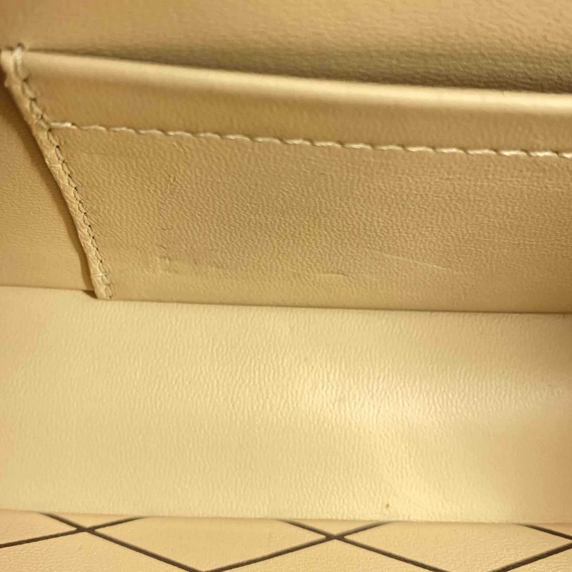 Louis Vuitton White Leather Shoulder Bag (Pre-Owned)