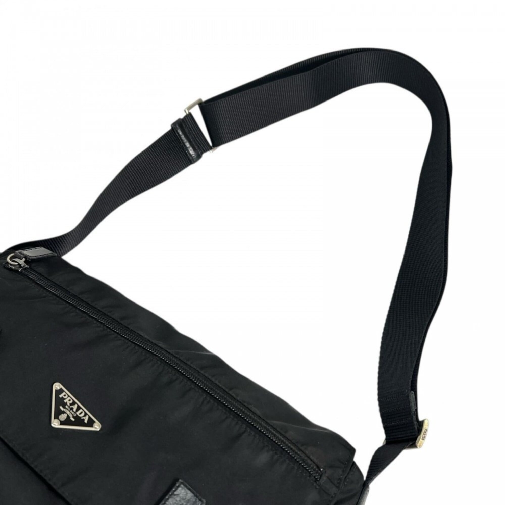 Prada Black Nylon Shoulder Bag (Pre-Owned)