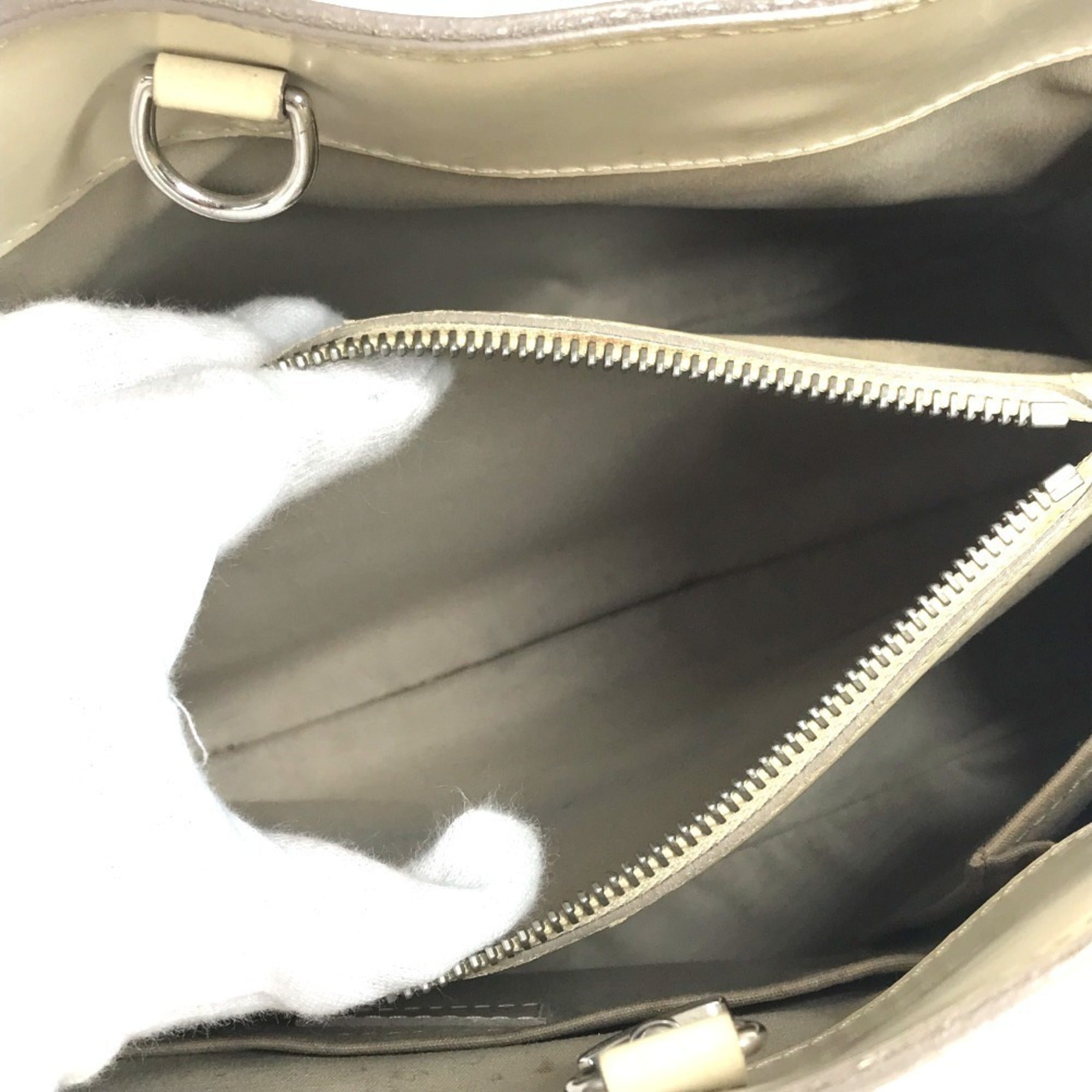 Louis Vuitton Lv Off White White Epi Leather Handbag Tote Bag (Pre-Owned)