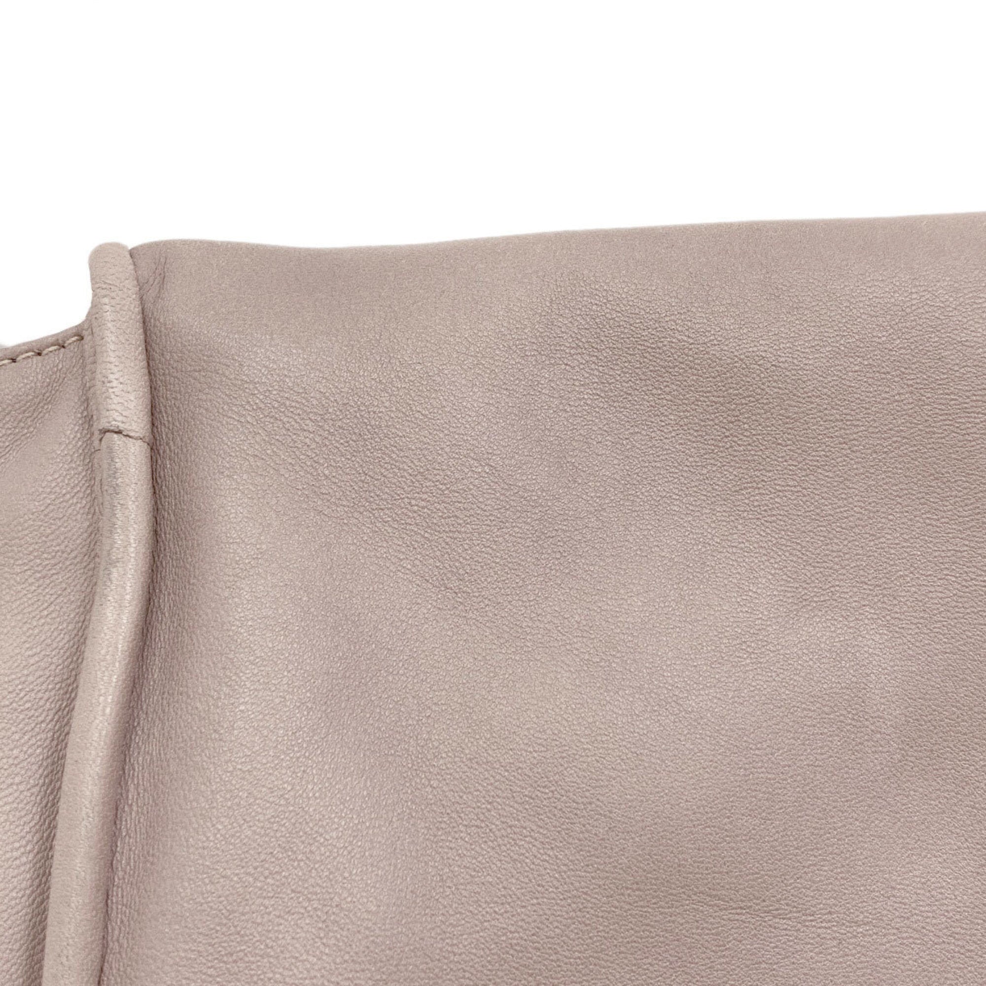 Loewe Grayish Leather Shoulder Bag (Pre-Owned)