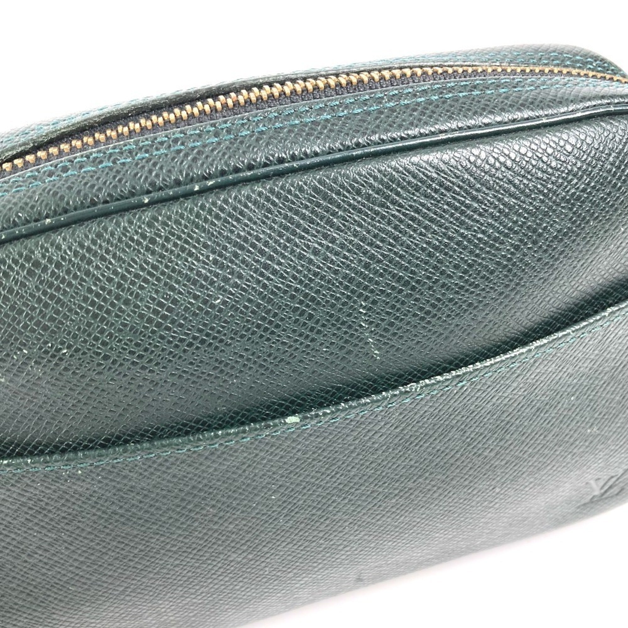 Louis Vuitton Taiga Episea Khaki Taiga Leather Clutch Bag Handbag (Pre-Owned)