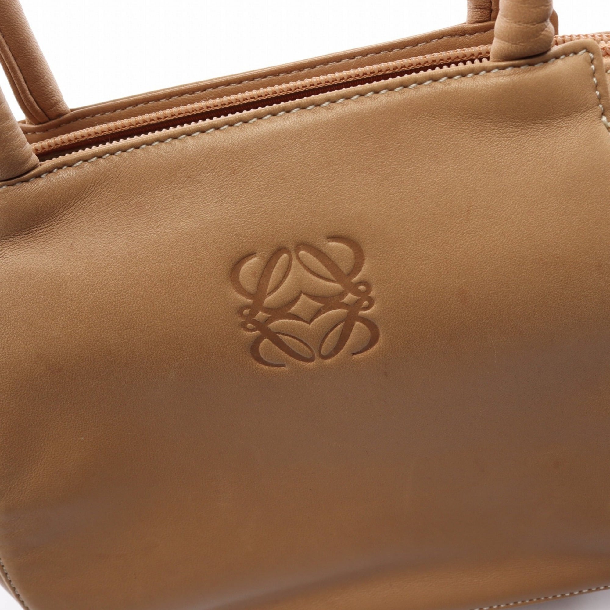Loewe Beige Leather Handbag (Pre-Owned)