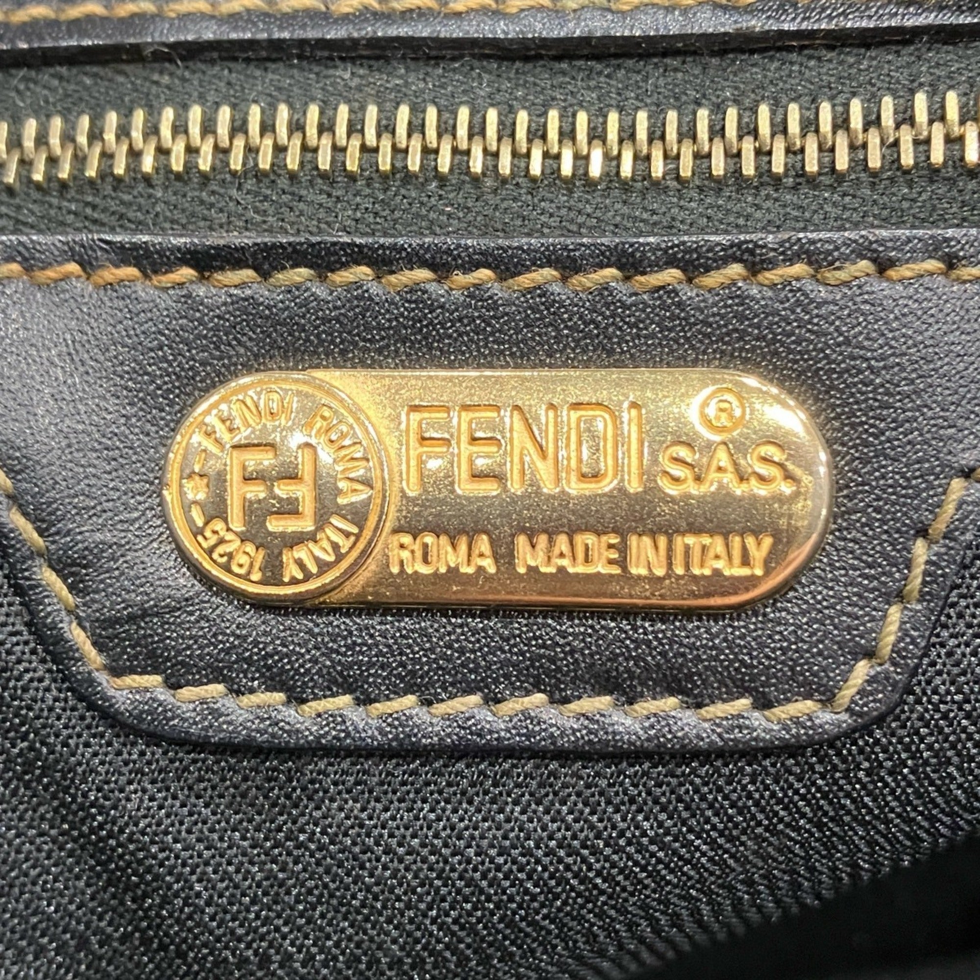 Fendi Brown Pvc Leather Tote Bag (Pre-Owned)