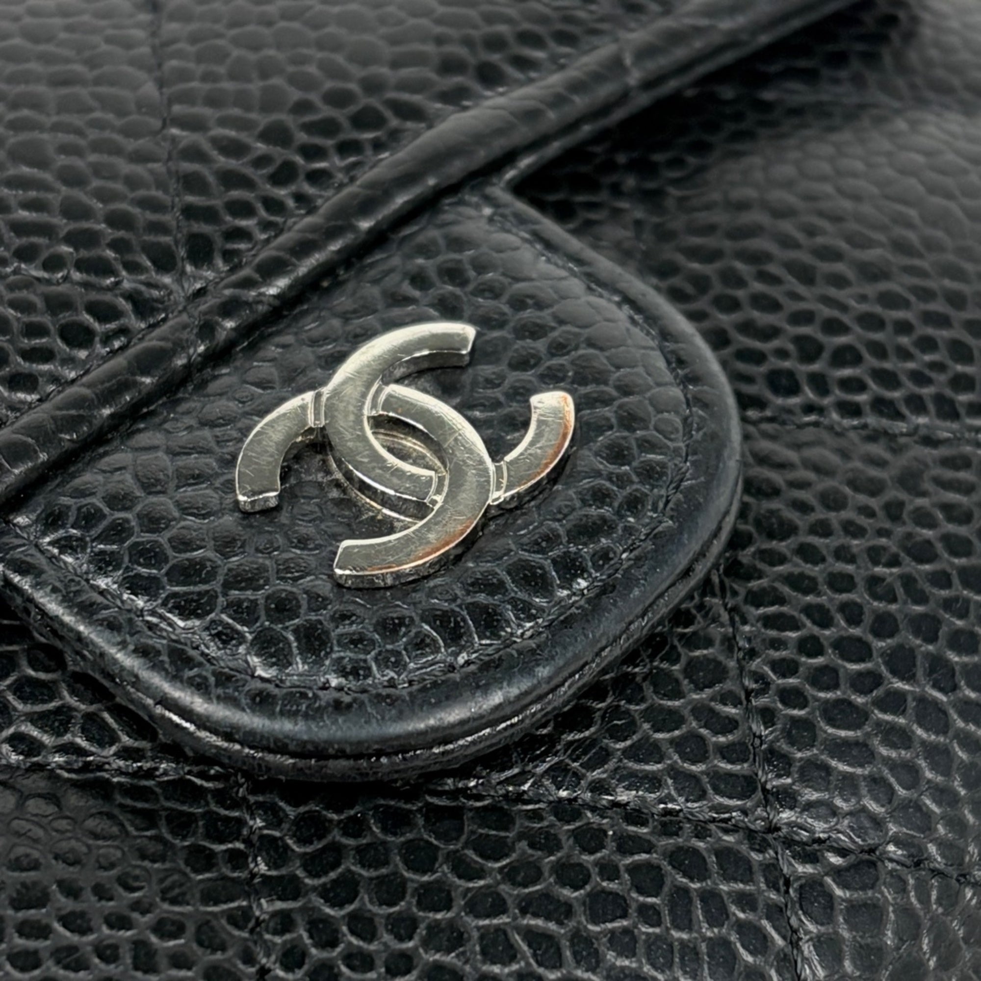 Chanel Black Grained Calfskin Wallet (Tri-Fold) (Pre-Owned)